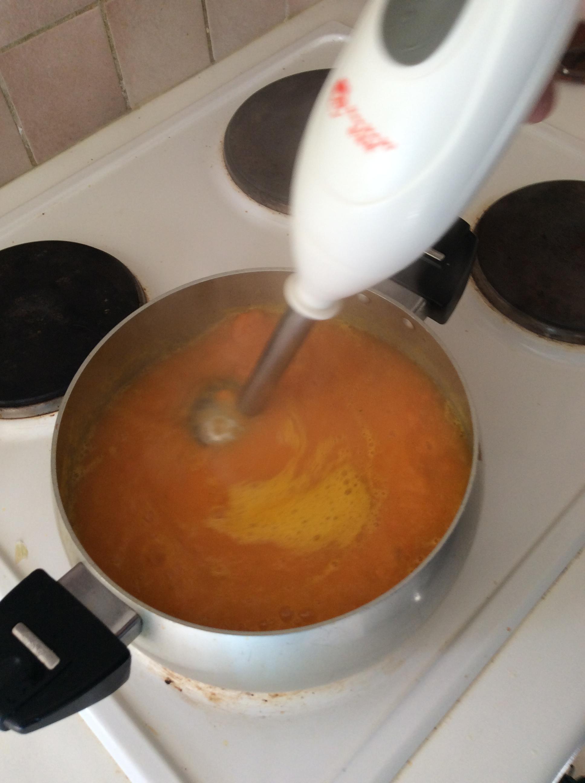 胡蘿蔔西式濃湯的做法 步骤3