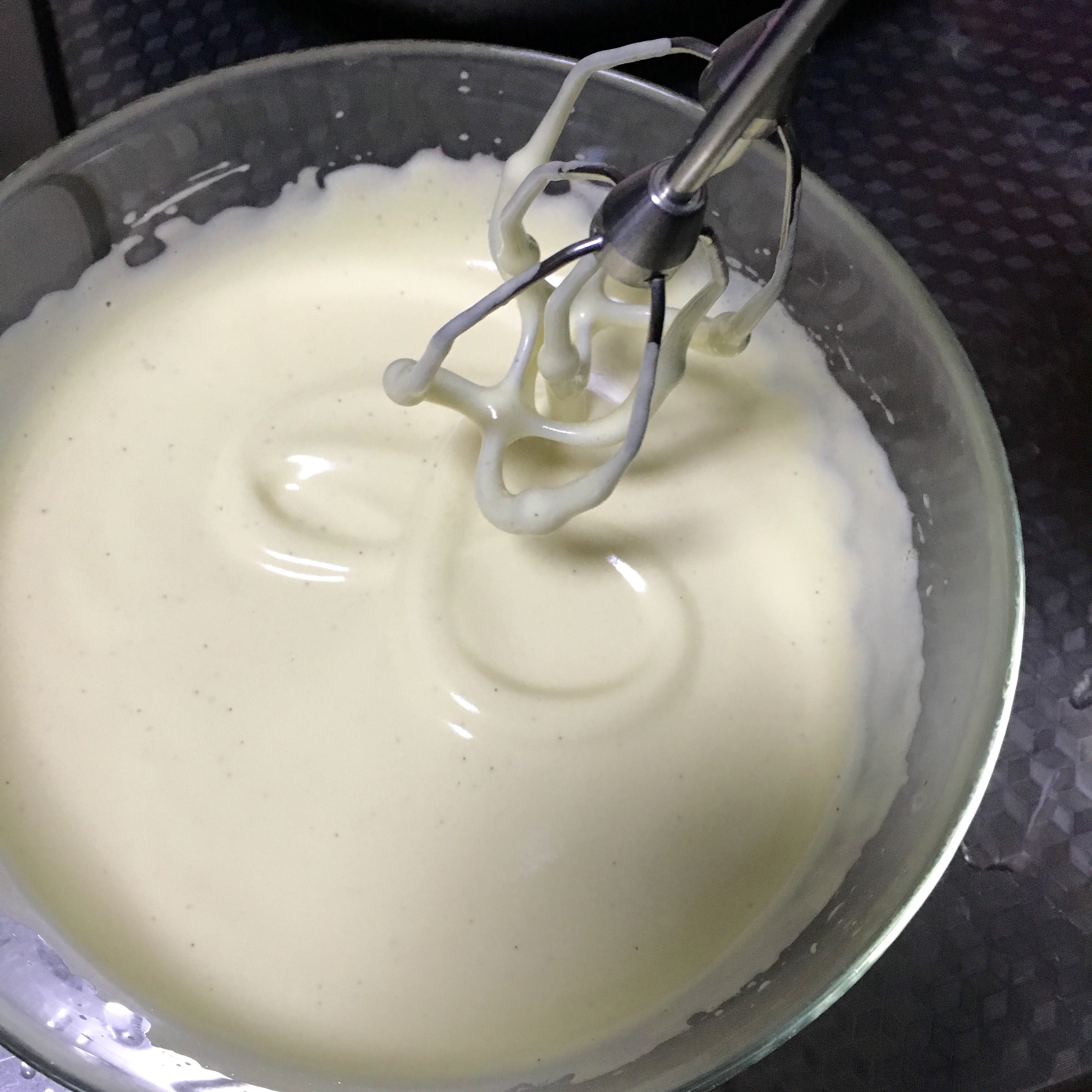#東菱電子烤箱#之6寸基礎海綿蛋糕的做法 步骤4