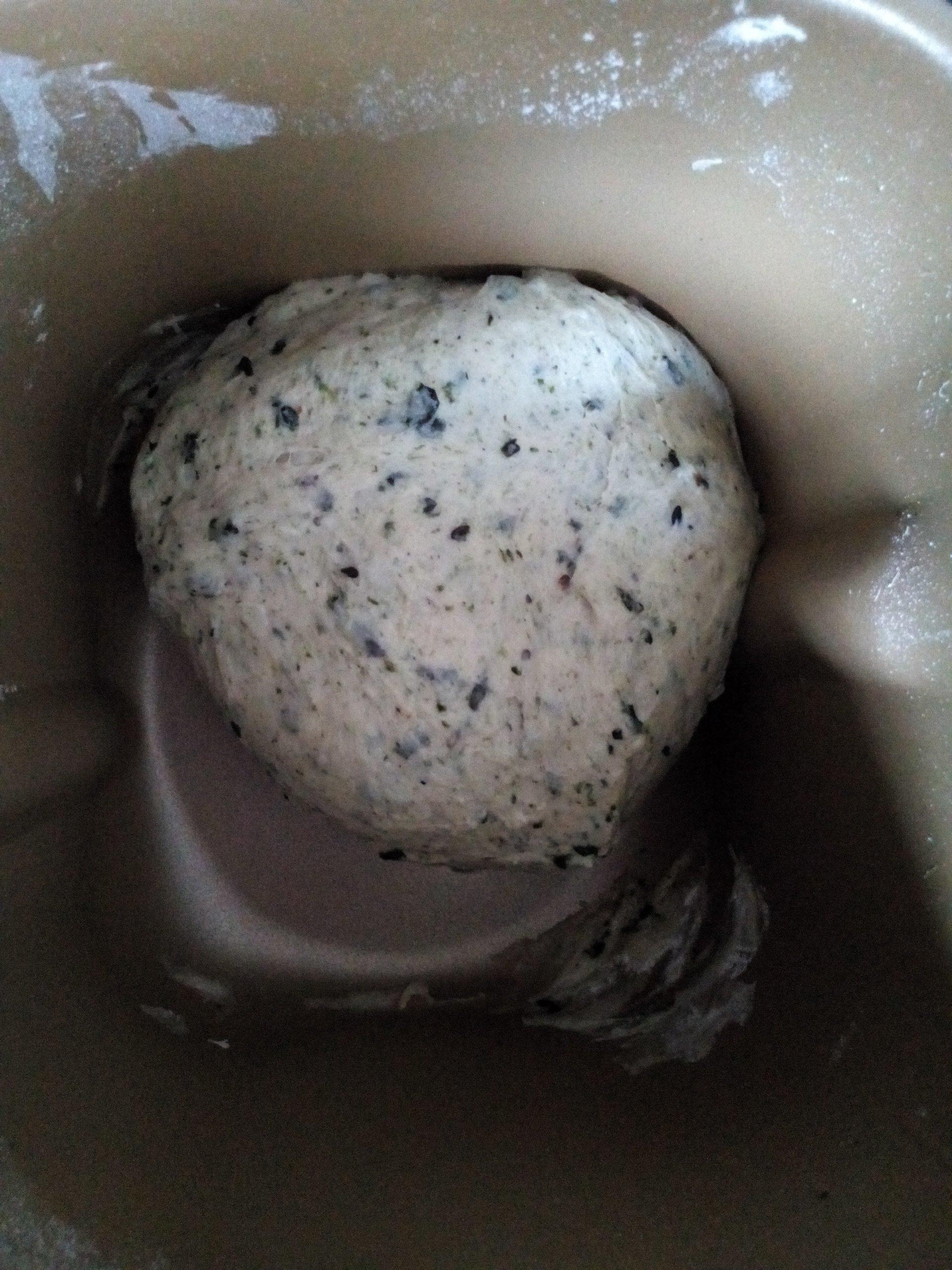 黑芝麻肉鬆海苔鹹麪包（麪包機版）的做法 步骤4