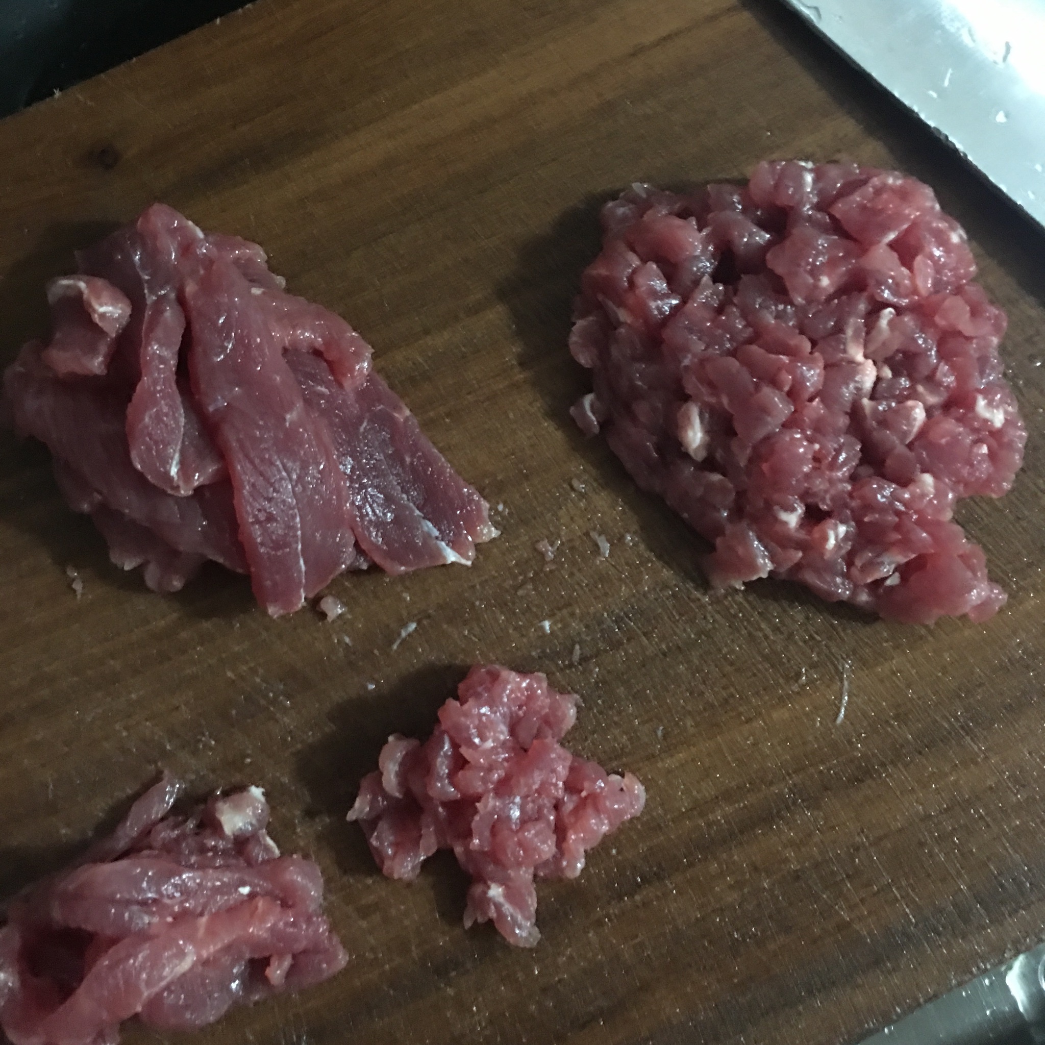 香菇冬筍腐乳牛肉醬的做法 步骤1