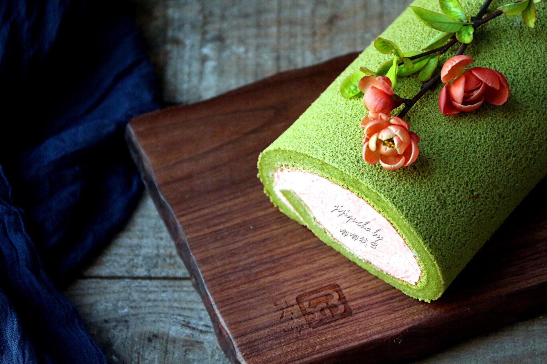 #東菱烤箱#卷出一個春天——抹茶草莓蛋糕卷的做法 步骤13