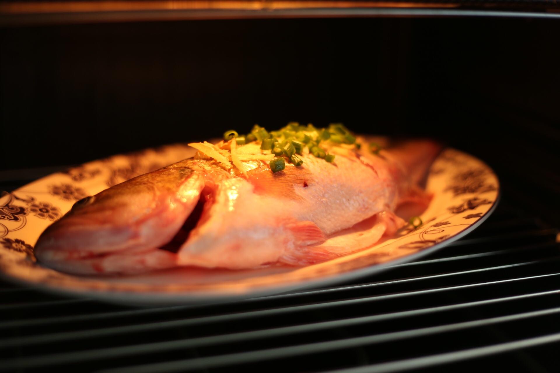 #海爾嫩烤箱#清蒸鱸魚的做法 步骤3