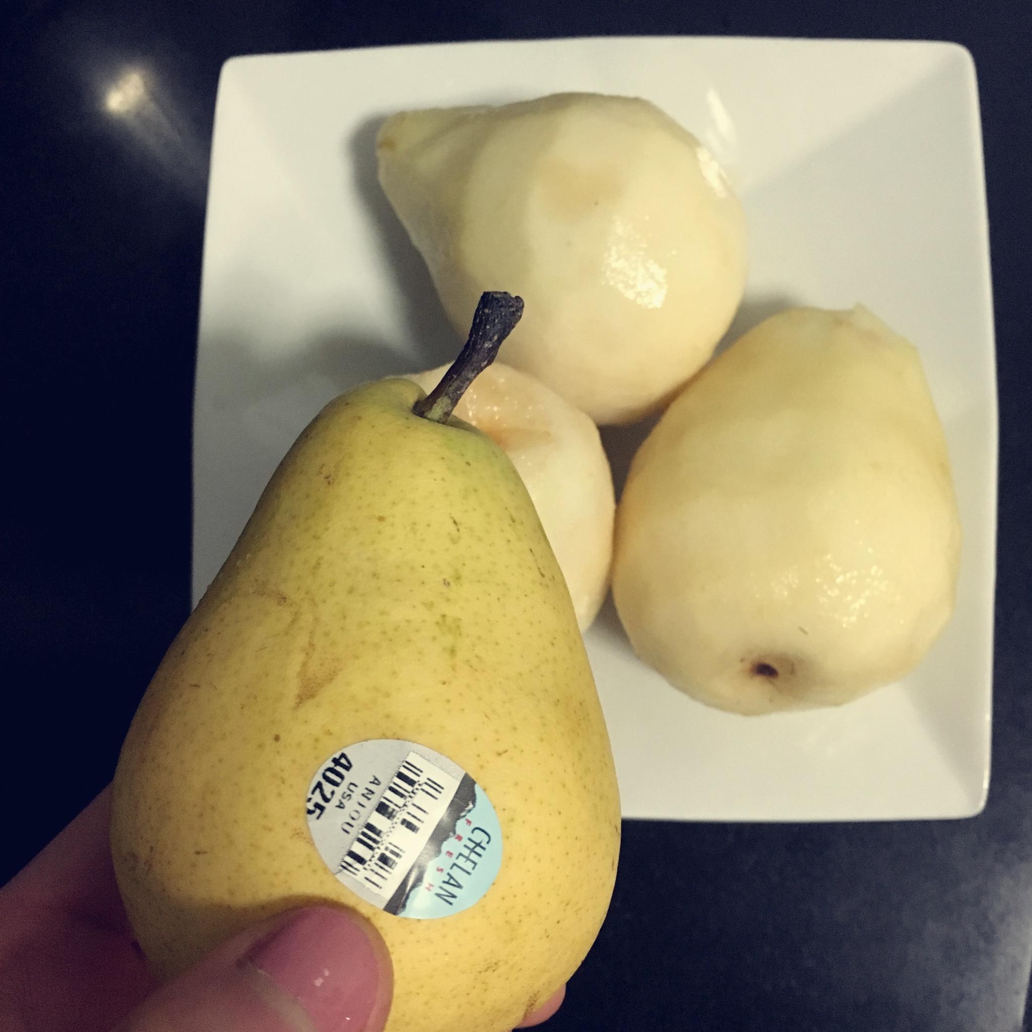酒煮西洋梨核桃塔 Poached Pear and Walnut Tart by PH的做法 步骤1