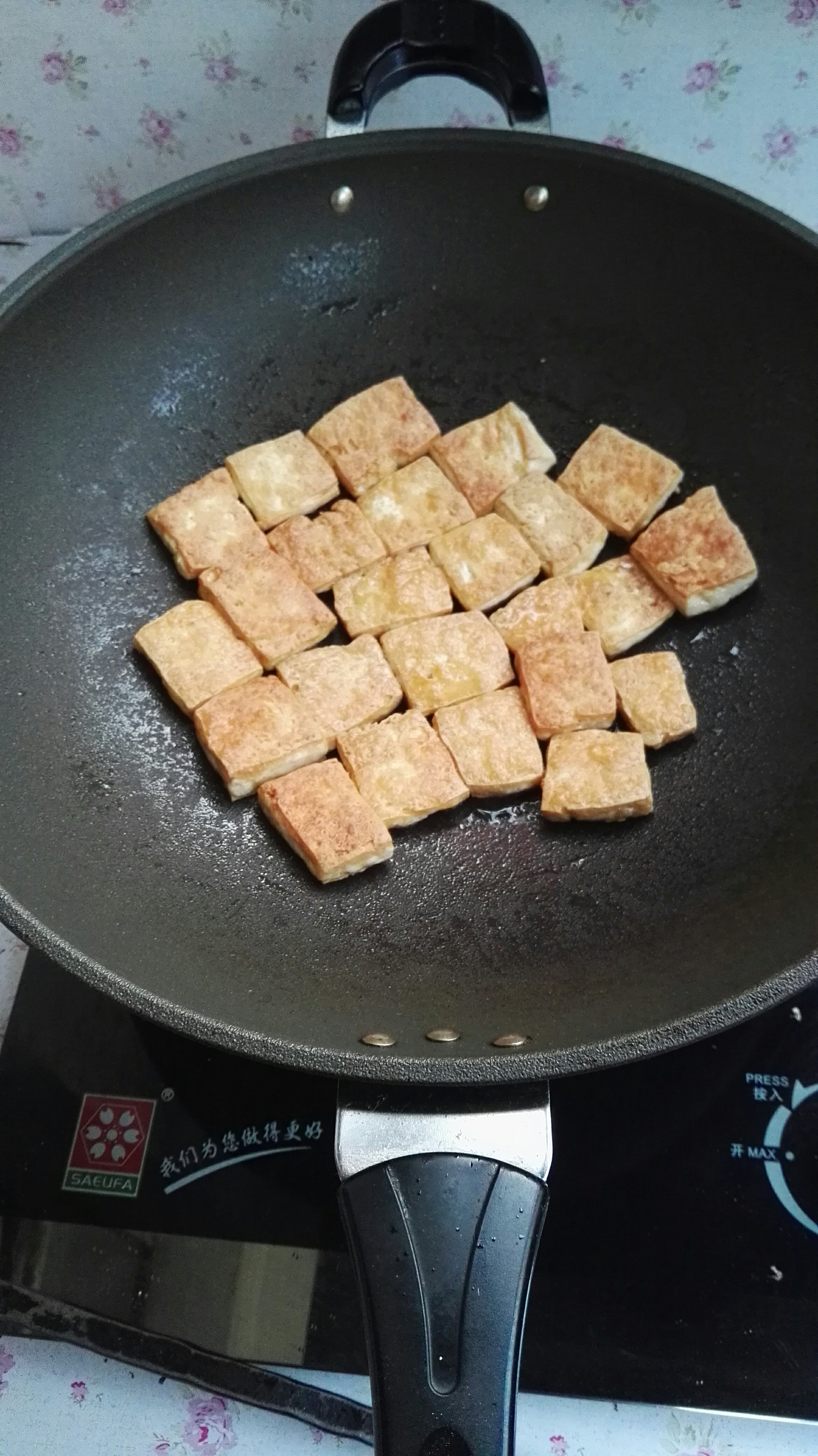 最簡單的煎豆腐的做法 步骤3