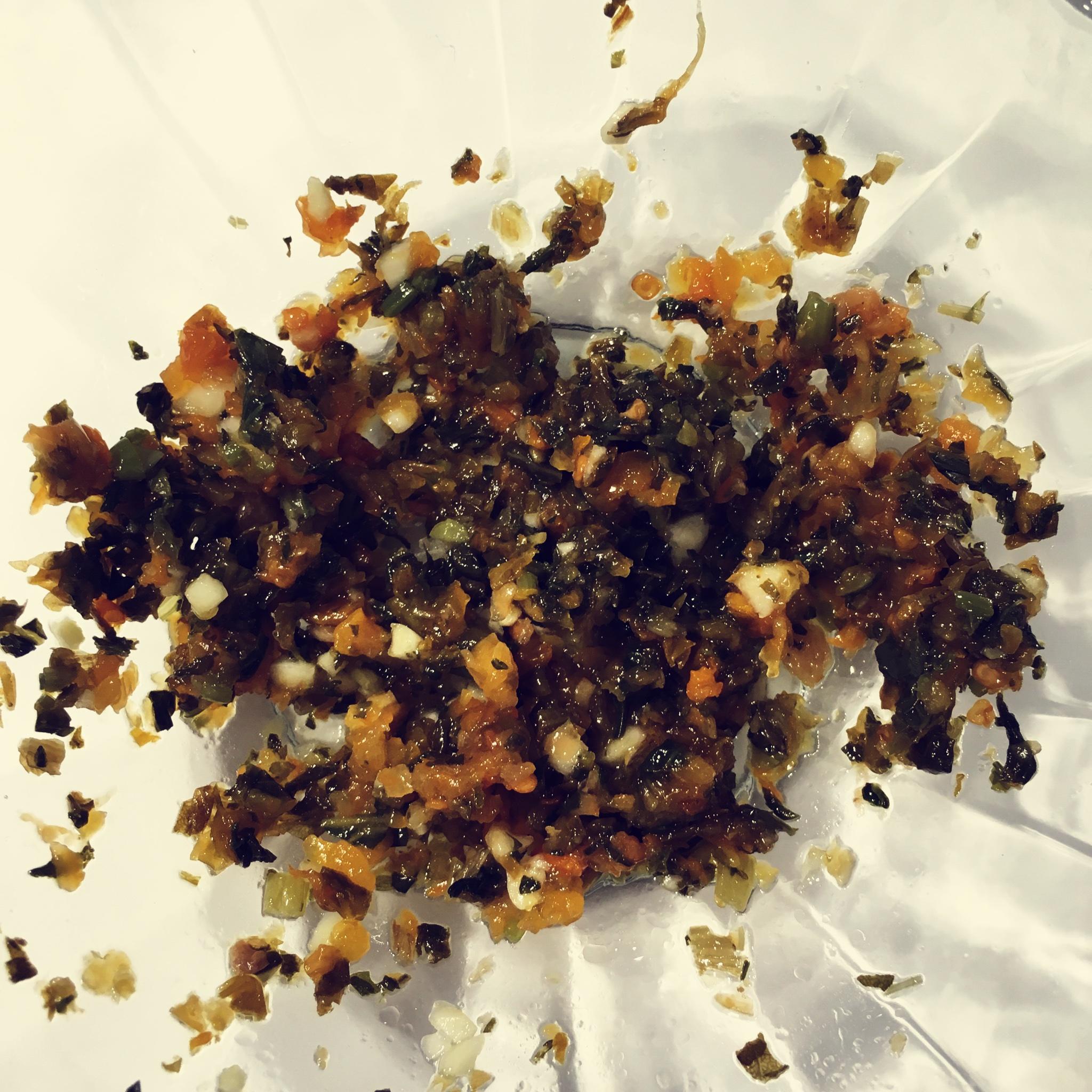 雪菜黃椒蒸黃魚的做法 步骤3
