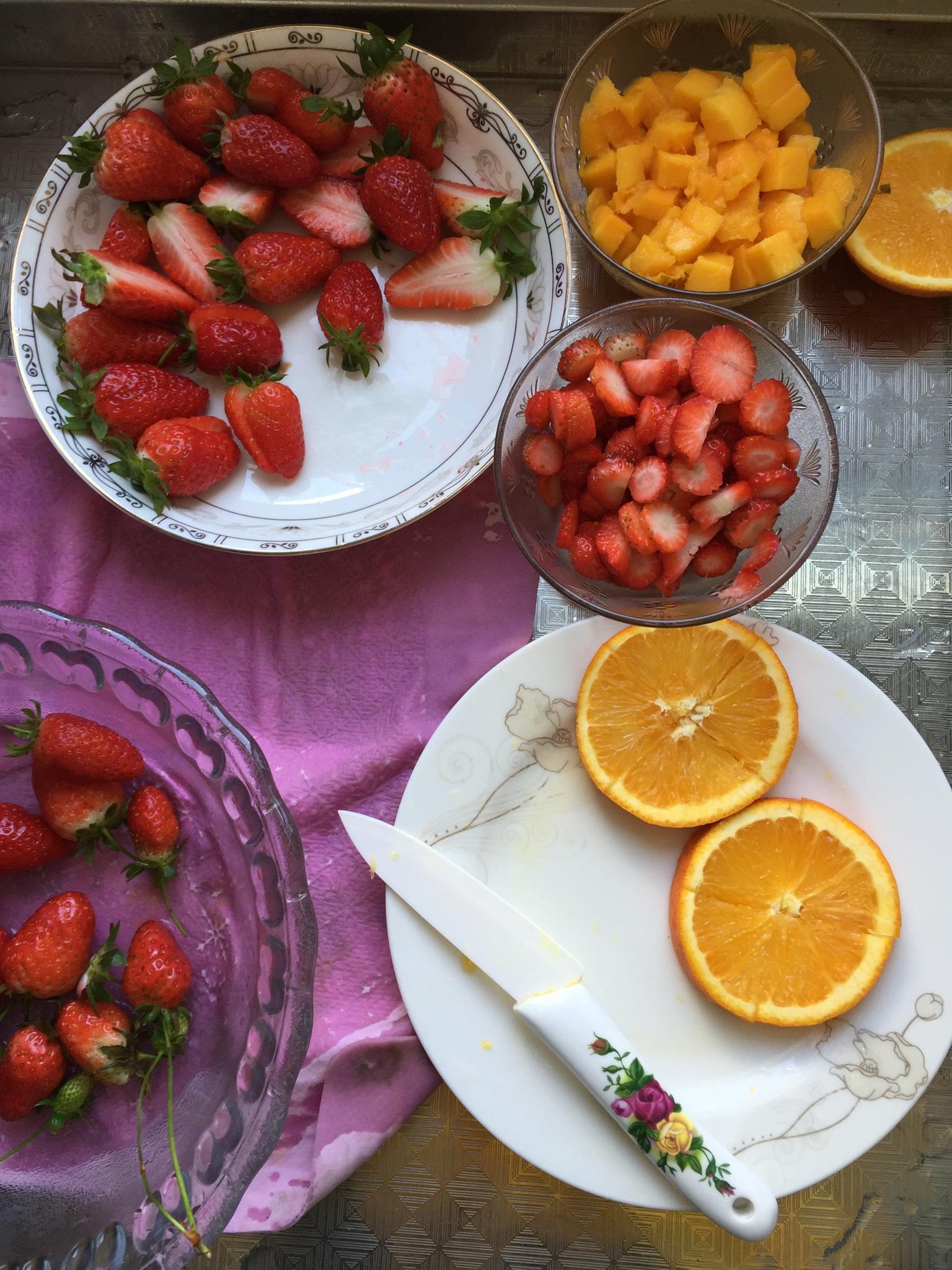 草莓芒果8寸裸蛋糕的做法 步骤13