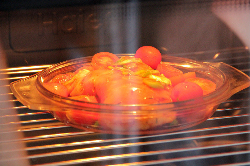 櫻桃番茄嫩烤小雞胸的做法 步骤4