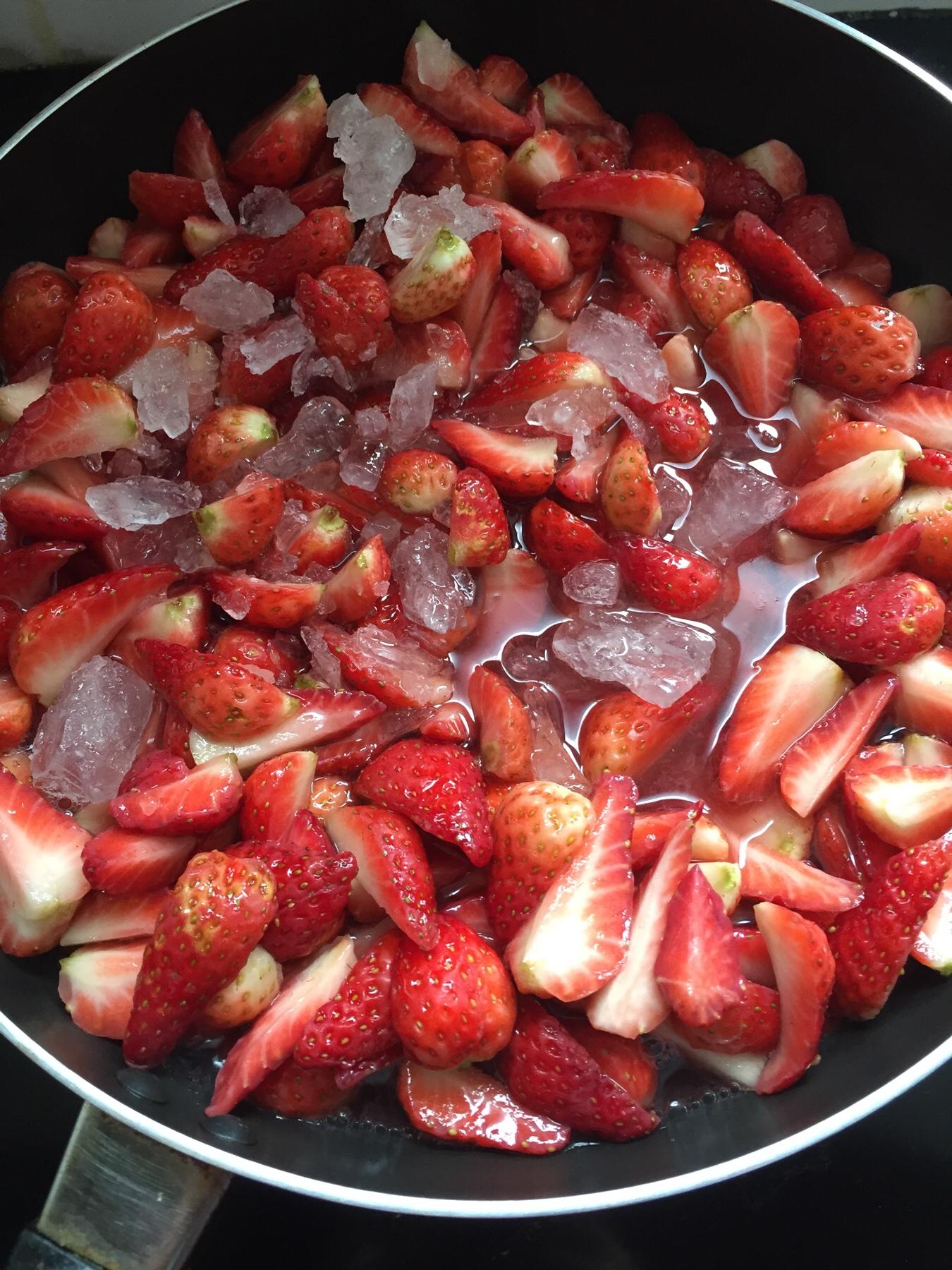自制草莓醬的做法 步骤2