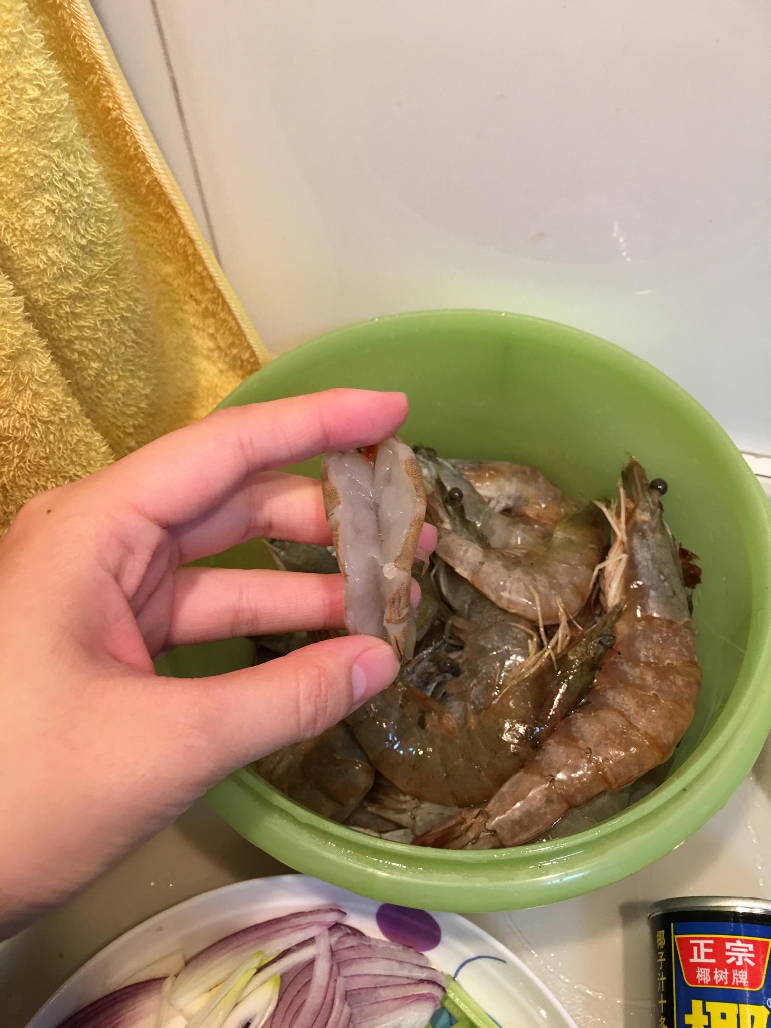 泰式咖哩焗大蝦的做法 步骤2