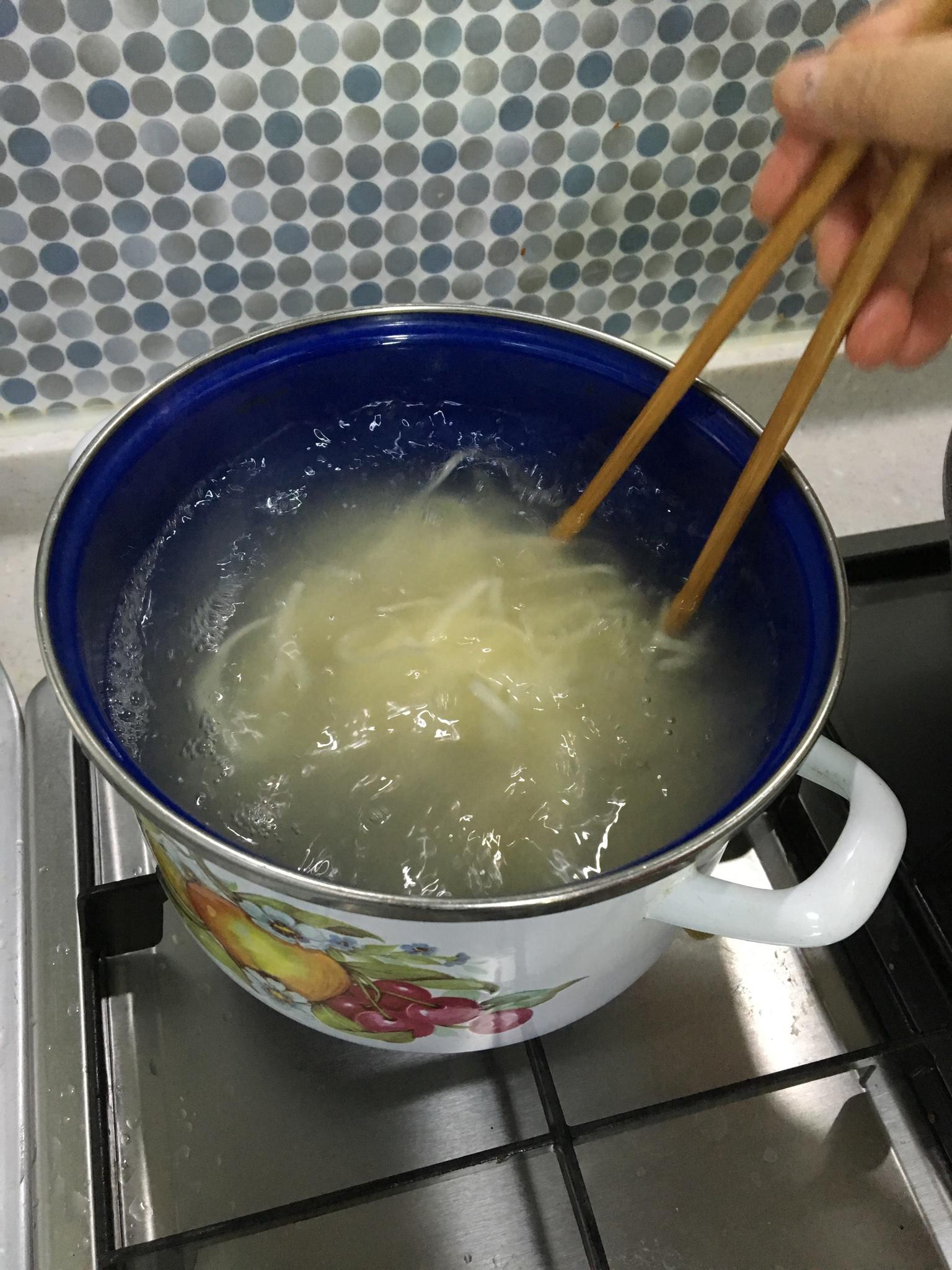 韓式炸醬麪，簡單好吃的做法 步骤10