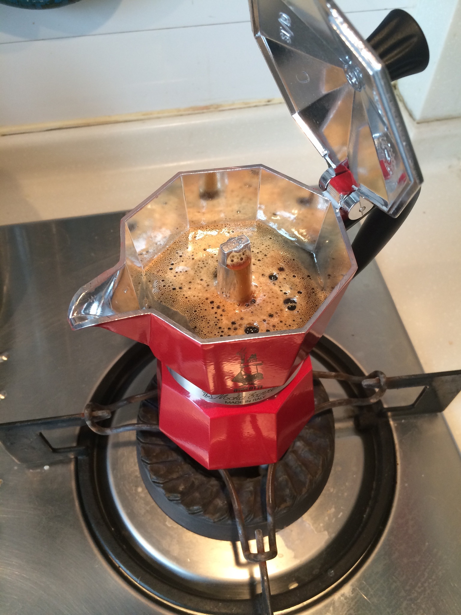 摩卡壺咖啡製作過程的做法 步骤5