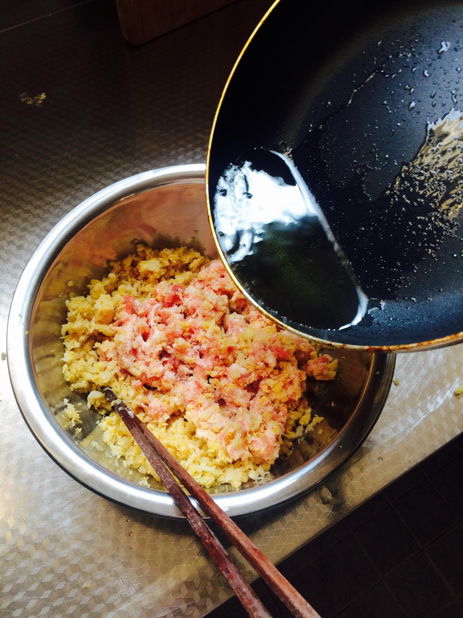 酸菜豬肉水餃的做法 步骤7