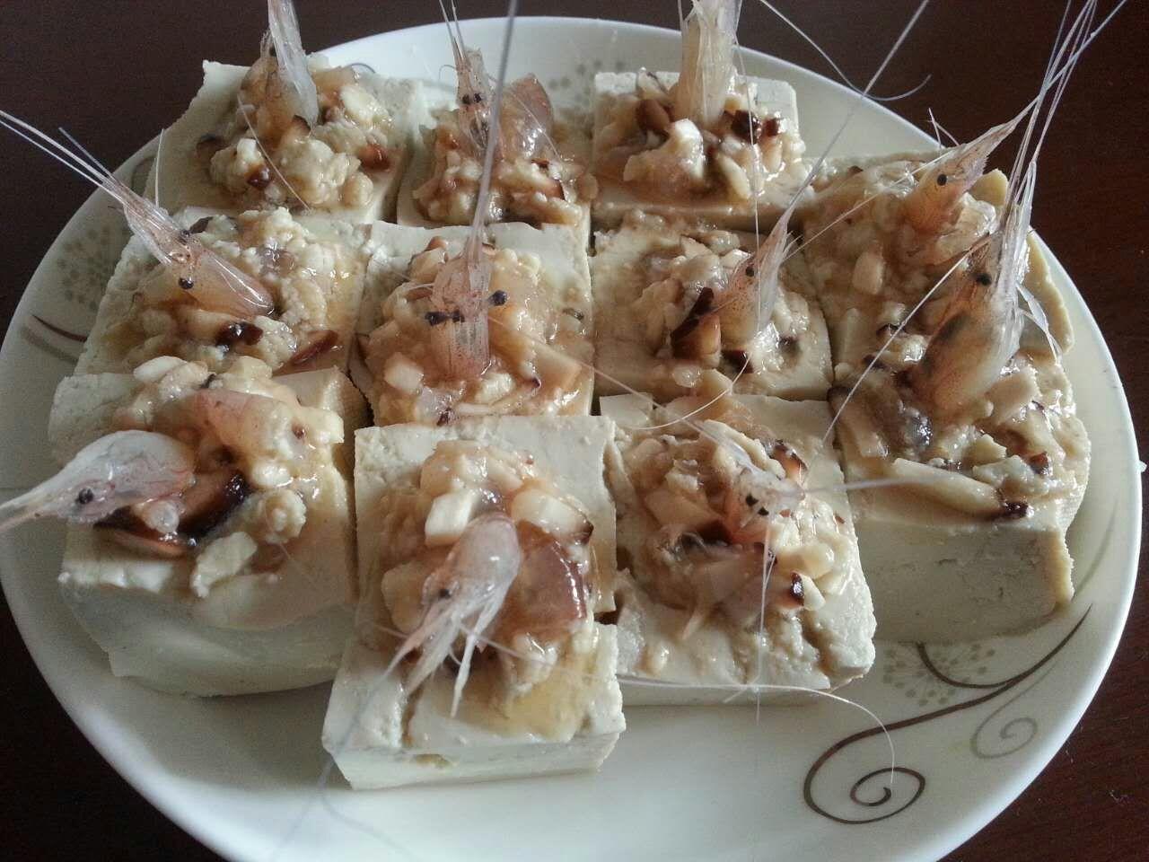 香菇小河蝦蒸豆腐的做法 步骤3