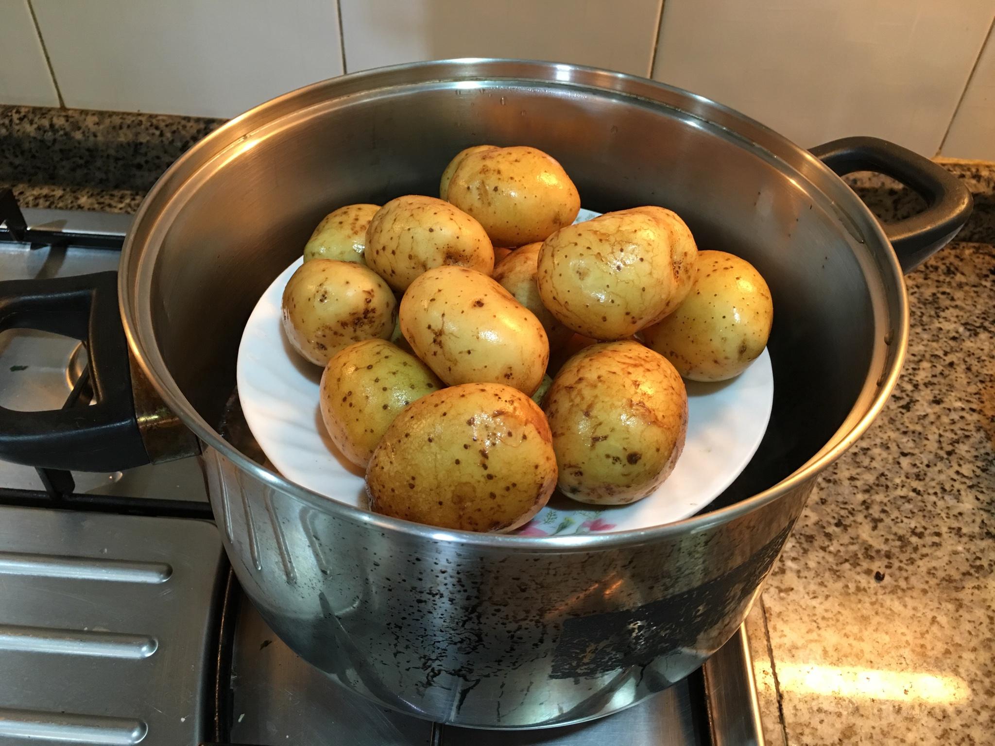 香煎黃金土豆的做法 步骤1