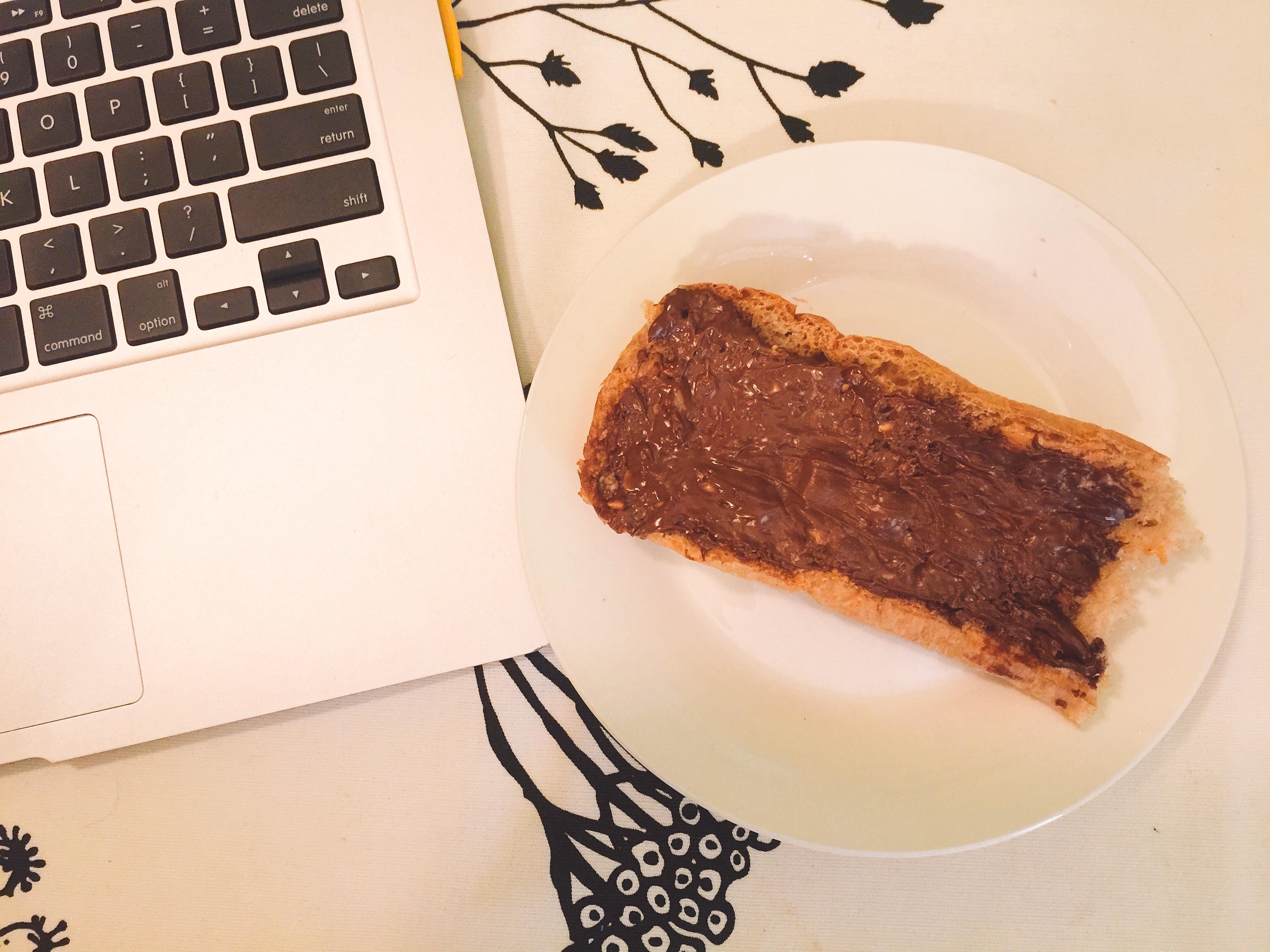 海外留學時差黨快手小食/早餐——無法拒絕的烤麪包Toastie with peanut butter&Nutella的做法 步骤4