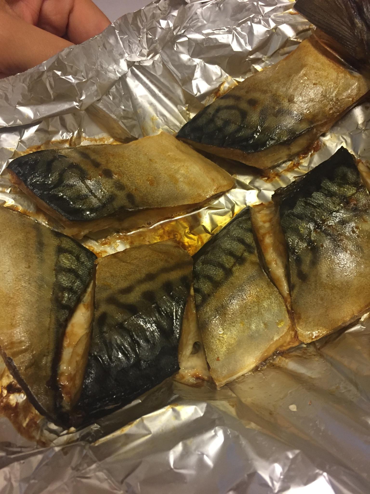 鹽烤鯖魚的做法 步骤3