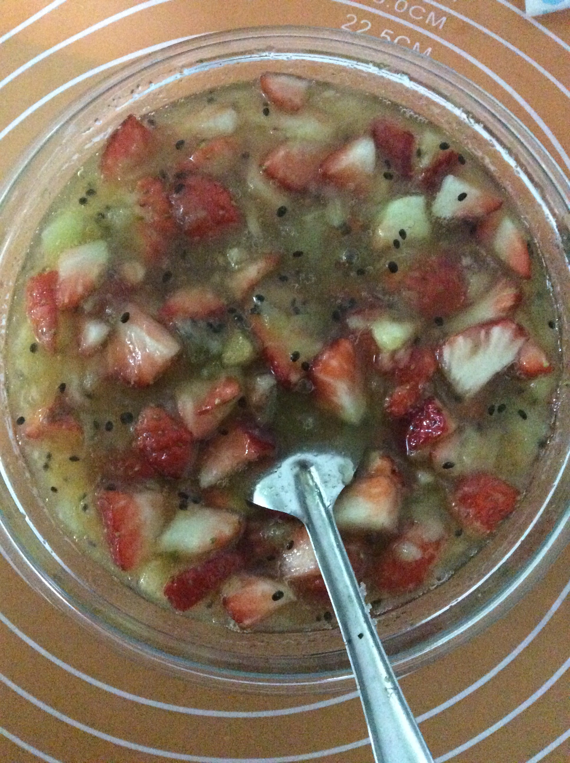 獼猴桃草莓果醬的做法 步骤2
