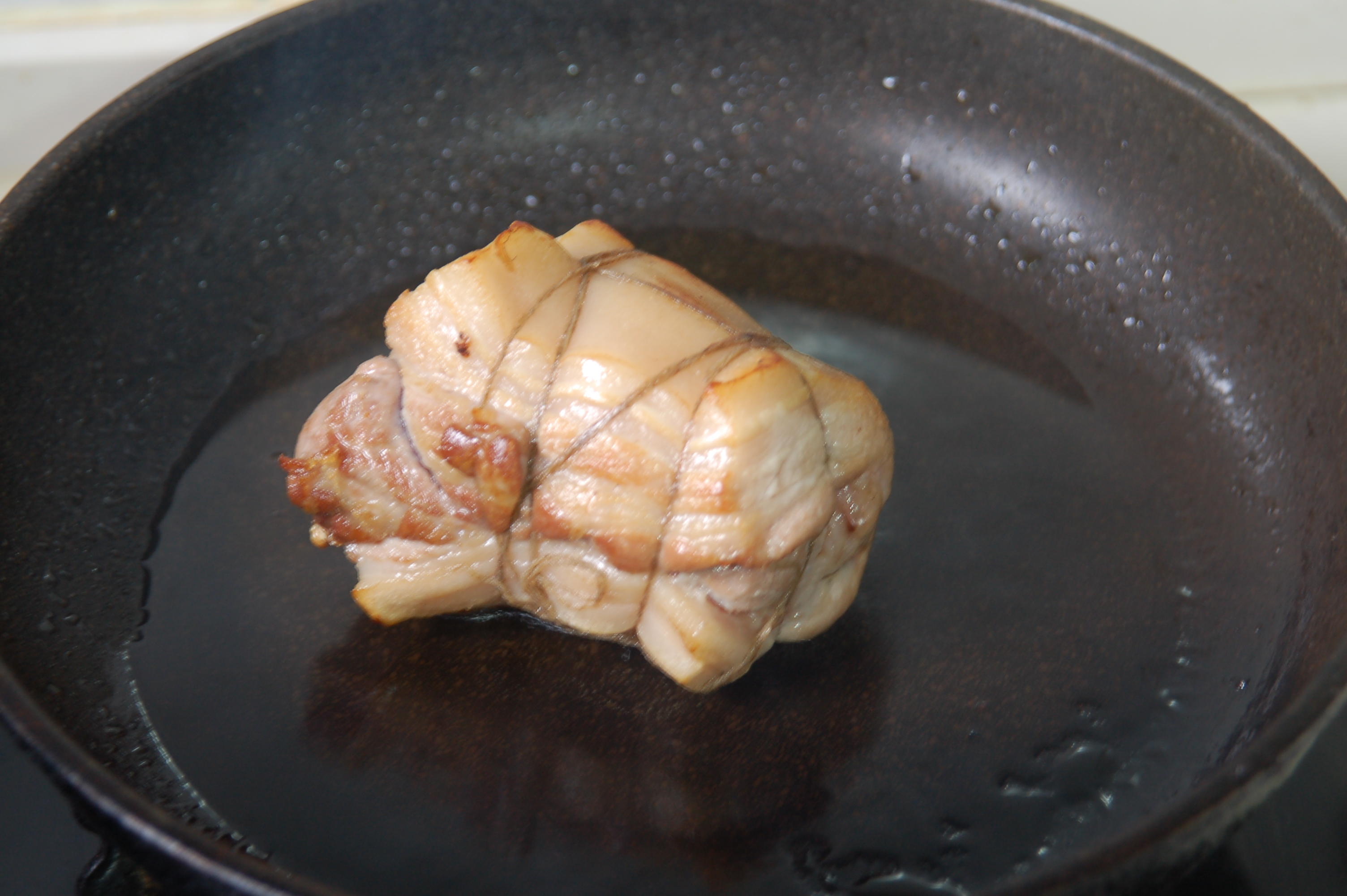 日式豚骨拉麪的做法 步骤2
