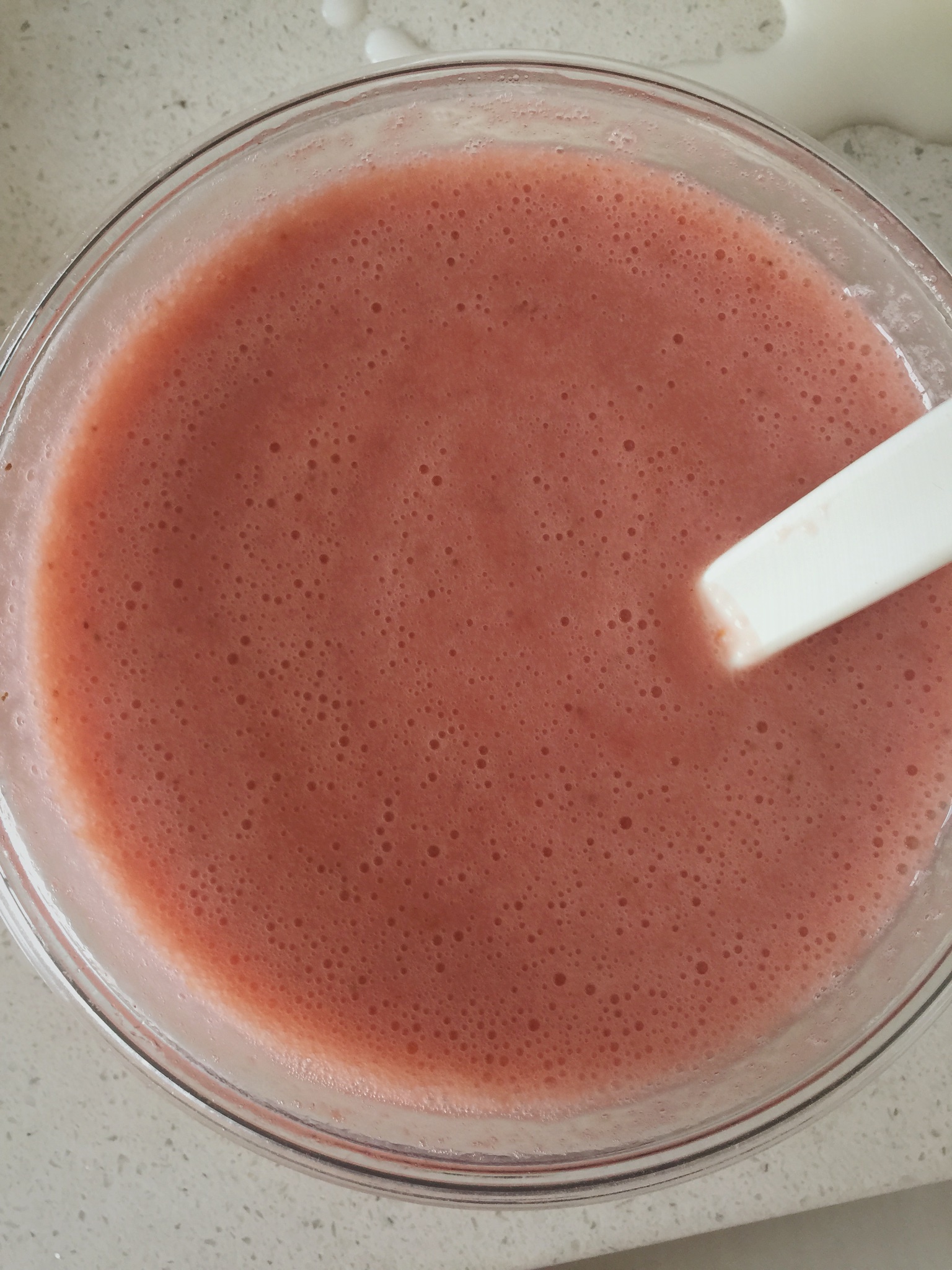 草莓奇異果酸奶奶茶布丁的做法 步骤3