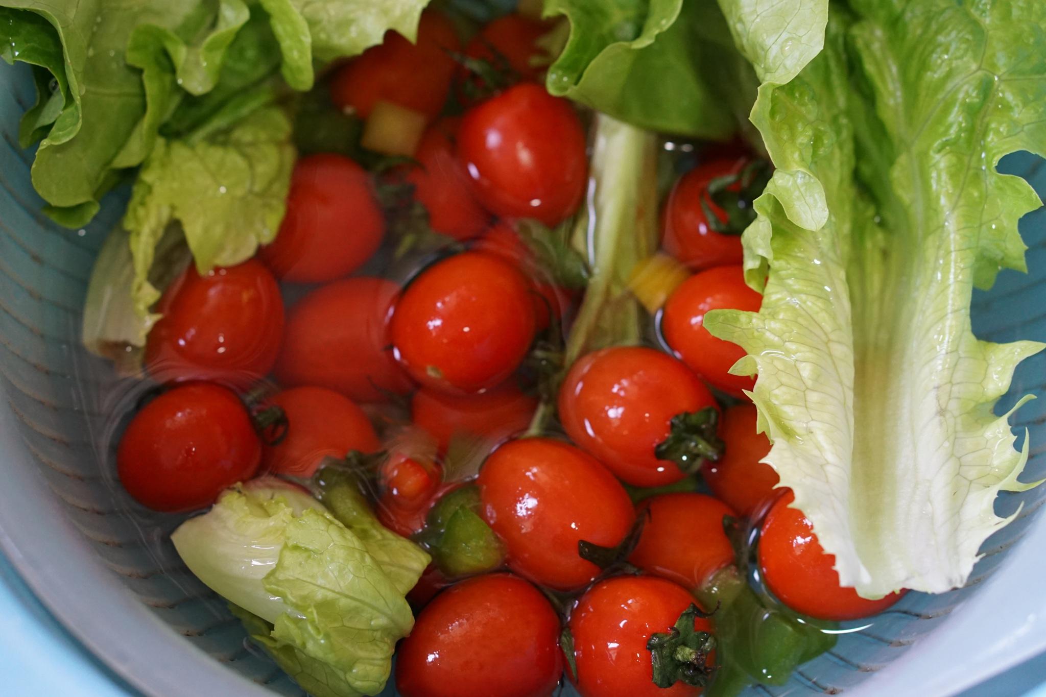 吃草減肥の番茄生菜色拉的做法 步骤1