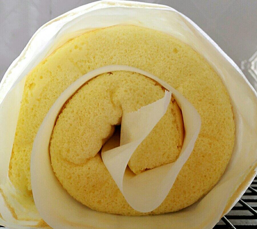 無奶低糖低油蛋糕卷（不回縮）的做法 步骤8
