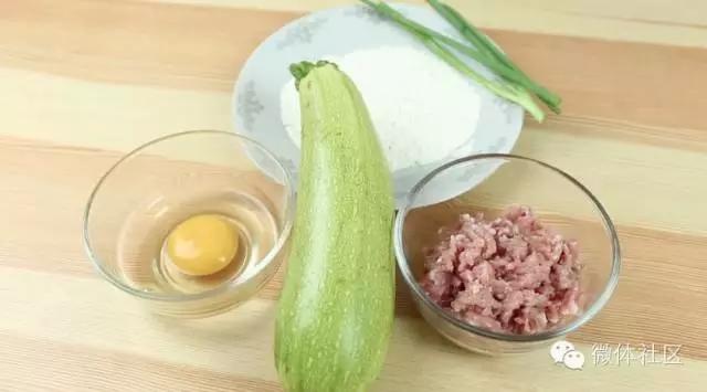 營養搭配 | 韓式角瓜餅的做法 步骤1