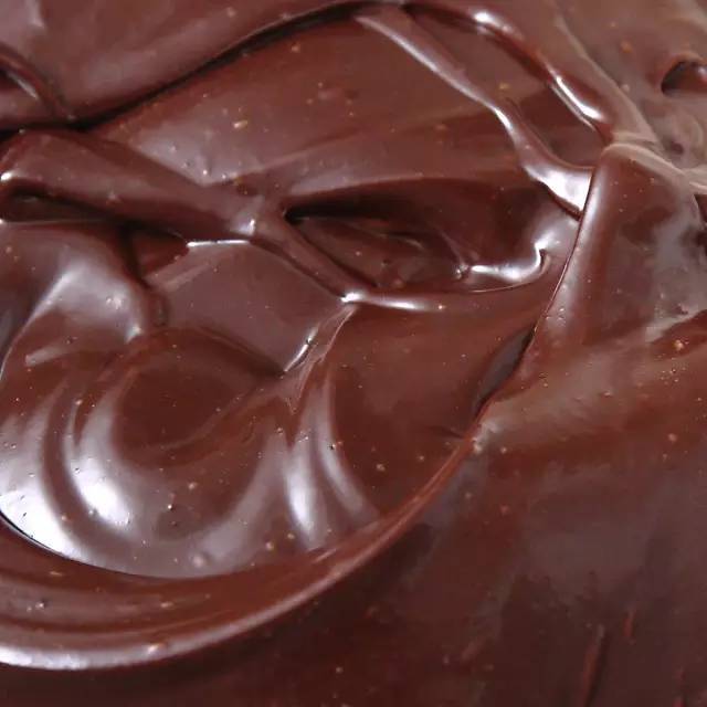 愛心蛋糕：Part3. 漸變裱花+巧克力甘納許製作方法的做法 步骤1
