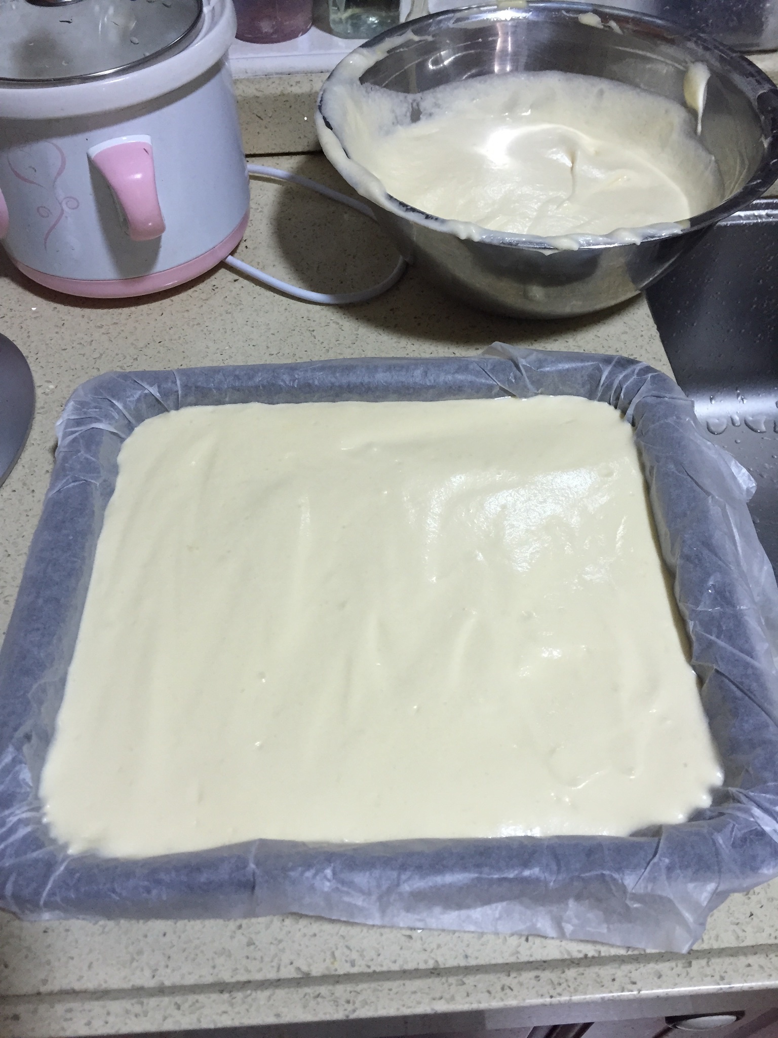 酸奶戚風蛋糕卷的做法 步骤9