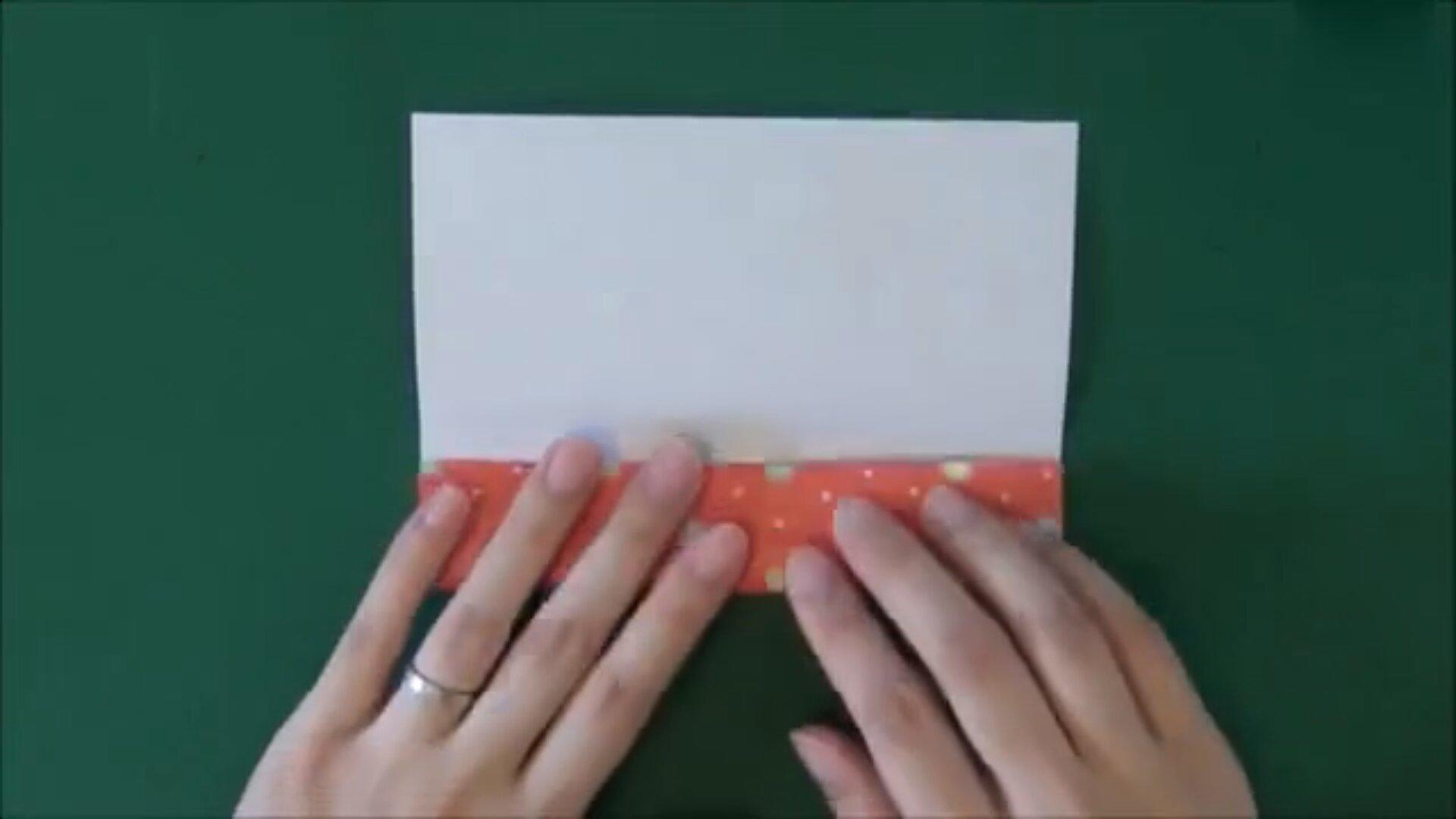 油紙盒子（可充當紙杯蛋糕模具）的做法 步骤2