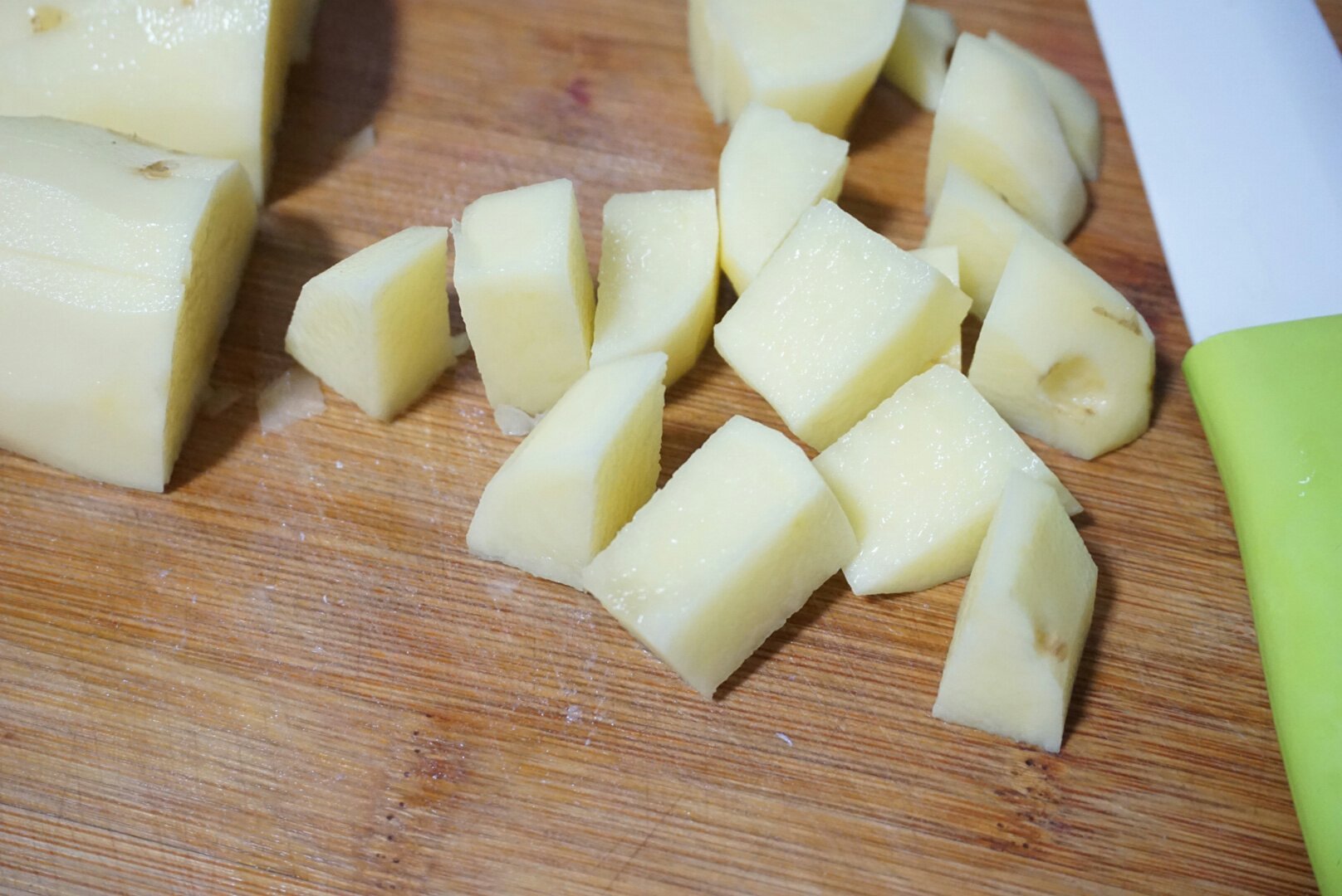 土豆香菇燜肉末（下飯菜）的做法 步骤2