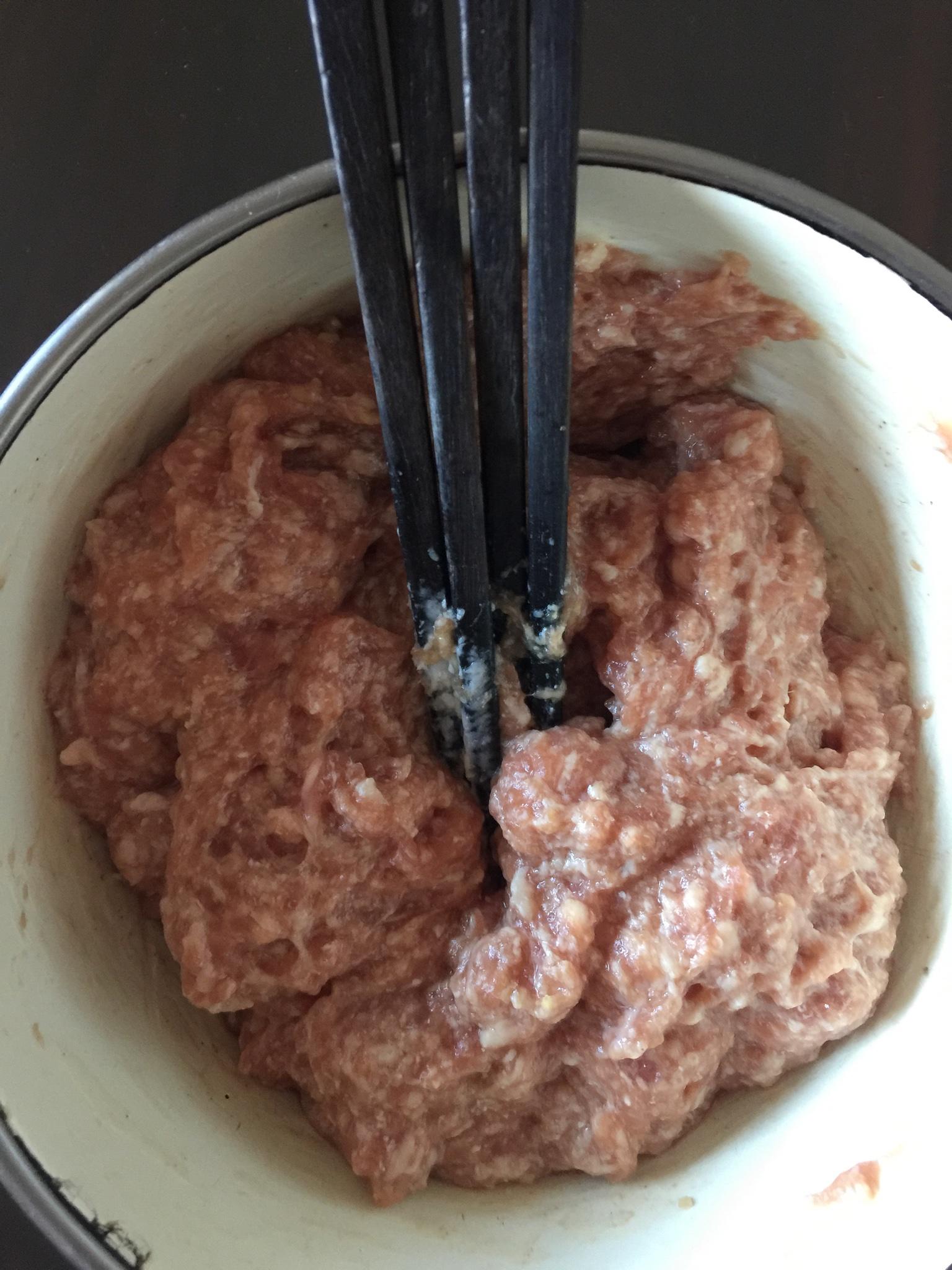 自制水磨肉湯圓的做法 步骤4