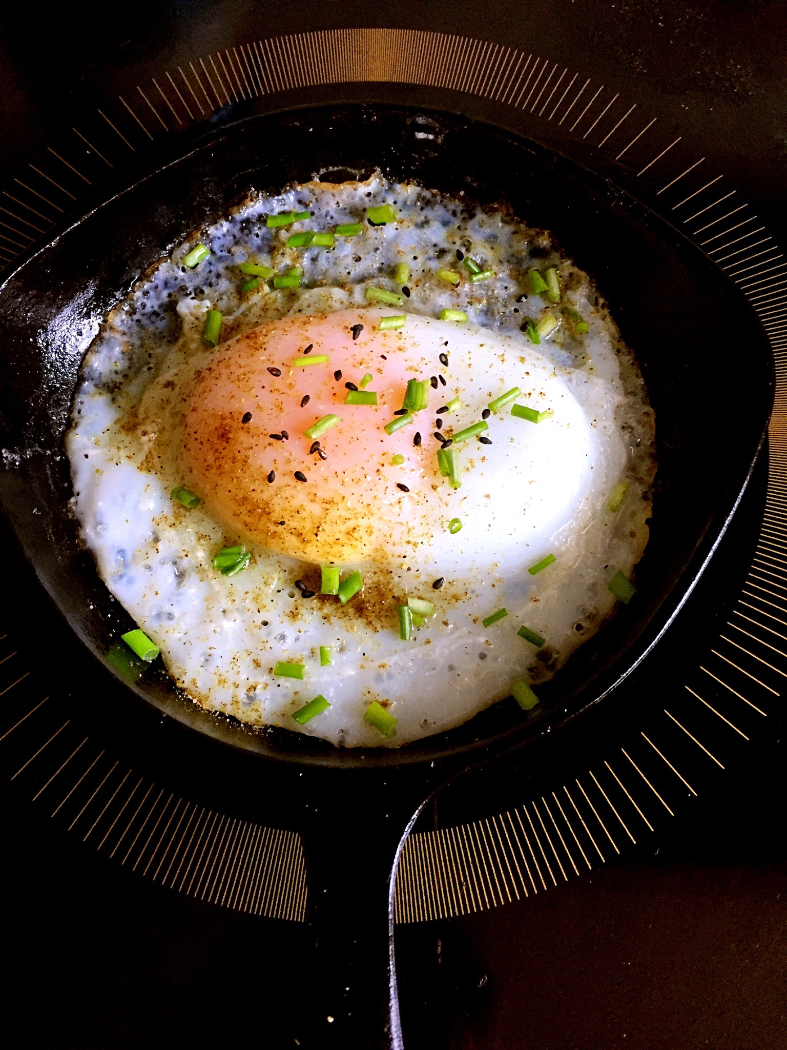 椒鹽煎鵝蛋-也可煎任何蛋的做法 步骤3