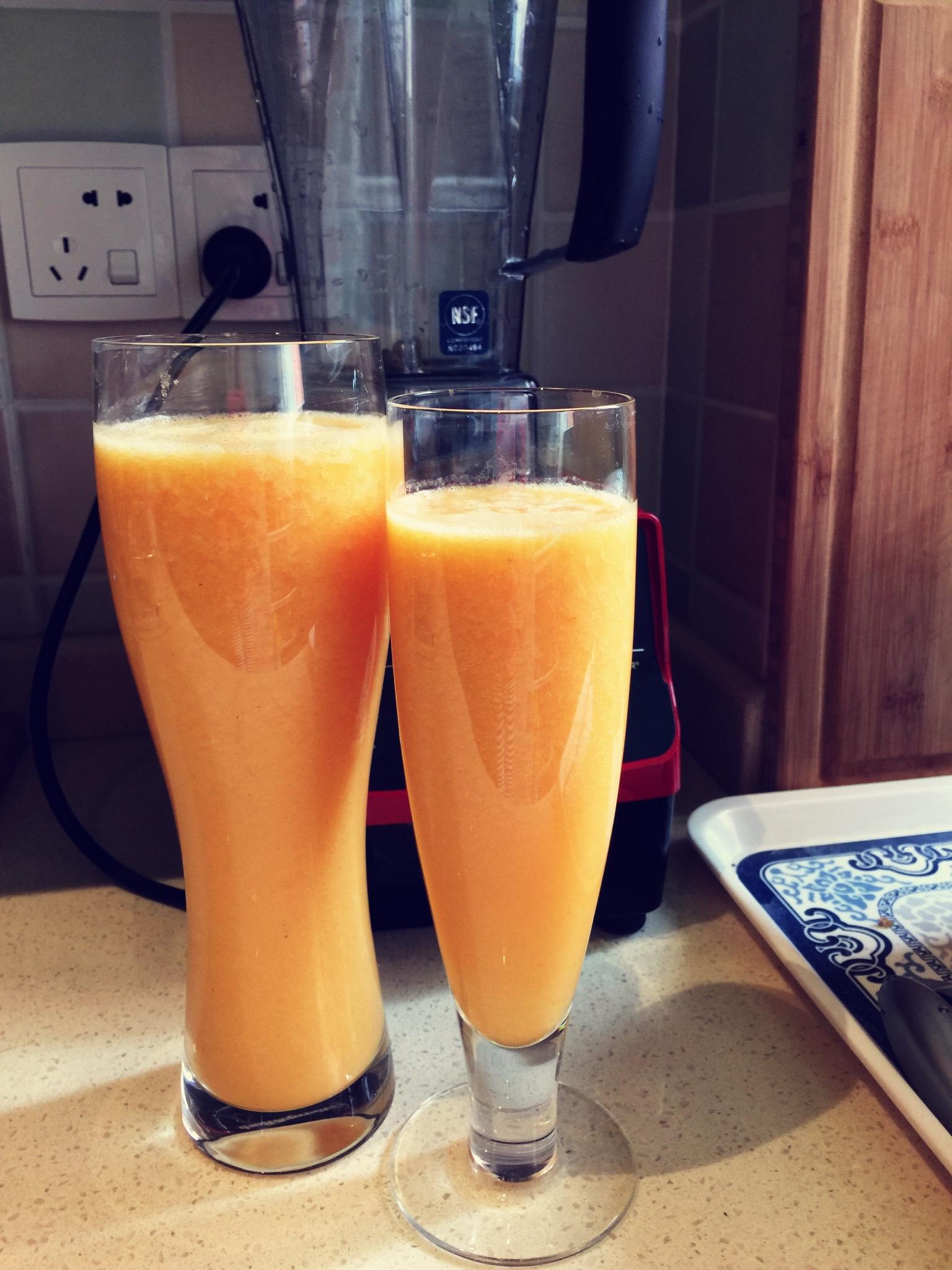 Vitamix維他美仕食譜：香橙草莓料理果汁的做法 步骤4