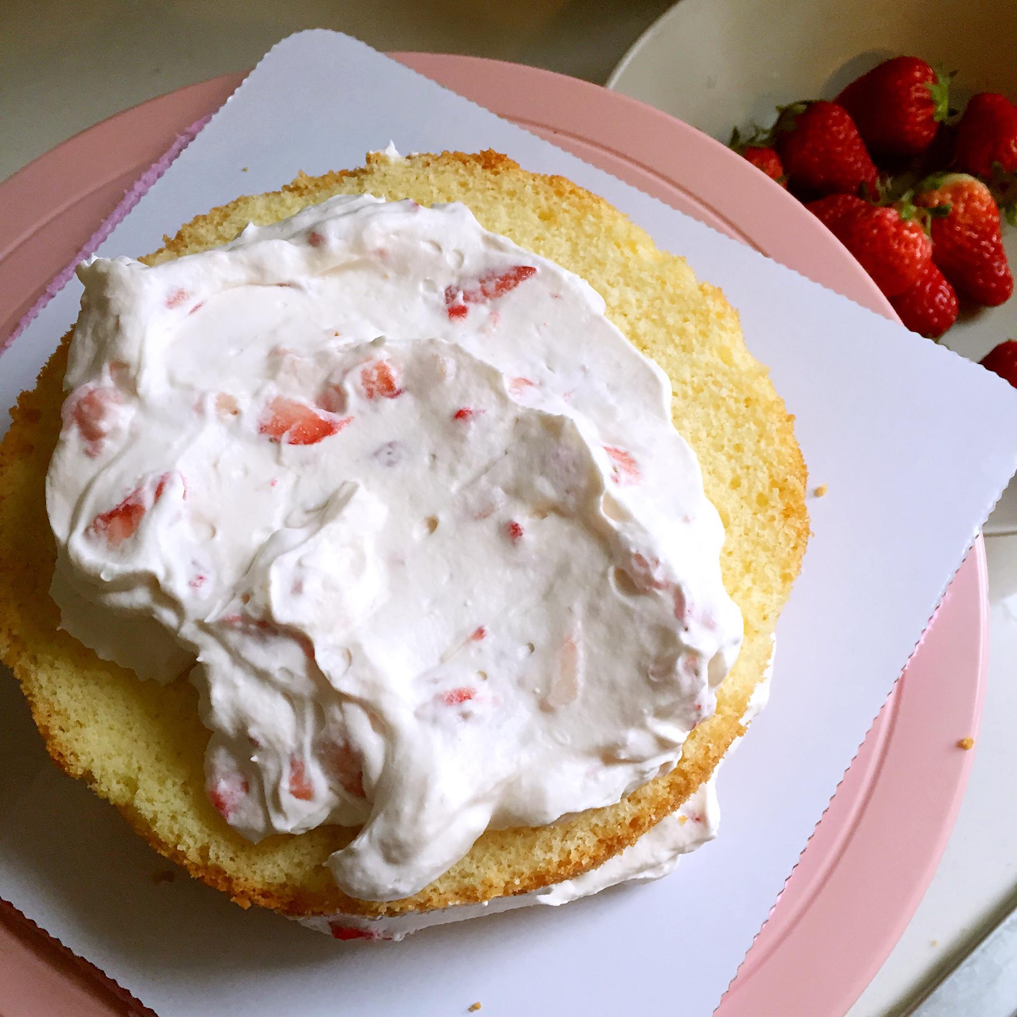 新鮮草莓蛋糕Fresh Strawberry cake的做法 步骤4