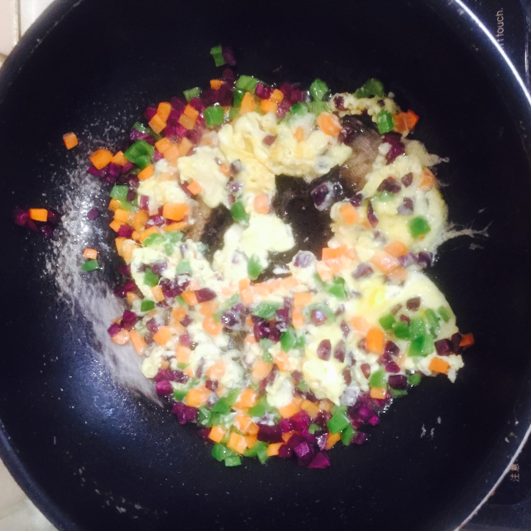 紫薯蛋炒飯的做法 步骤4