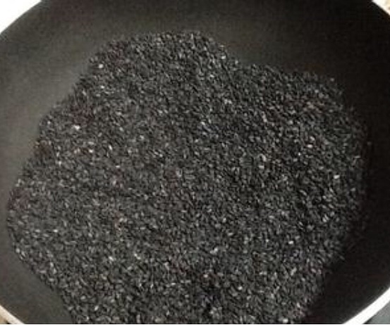 黑芝麻水磨湯圓的做法 步骤2