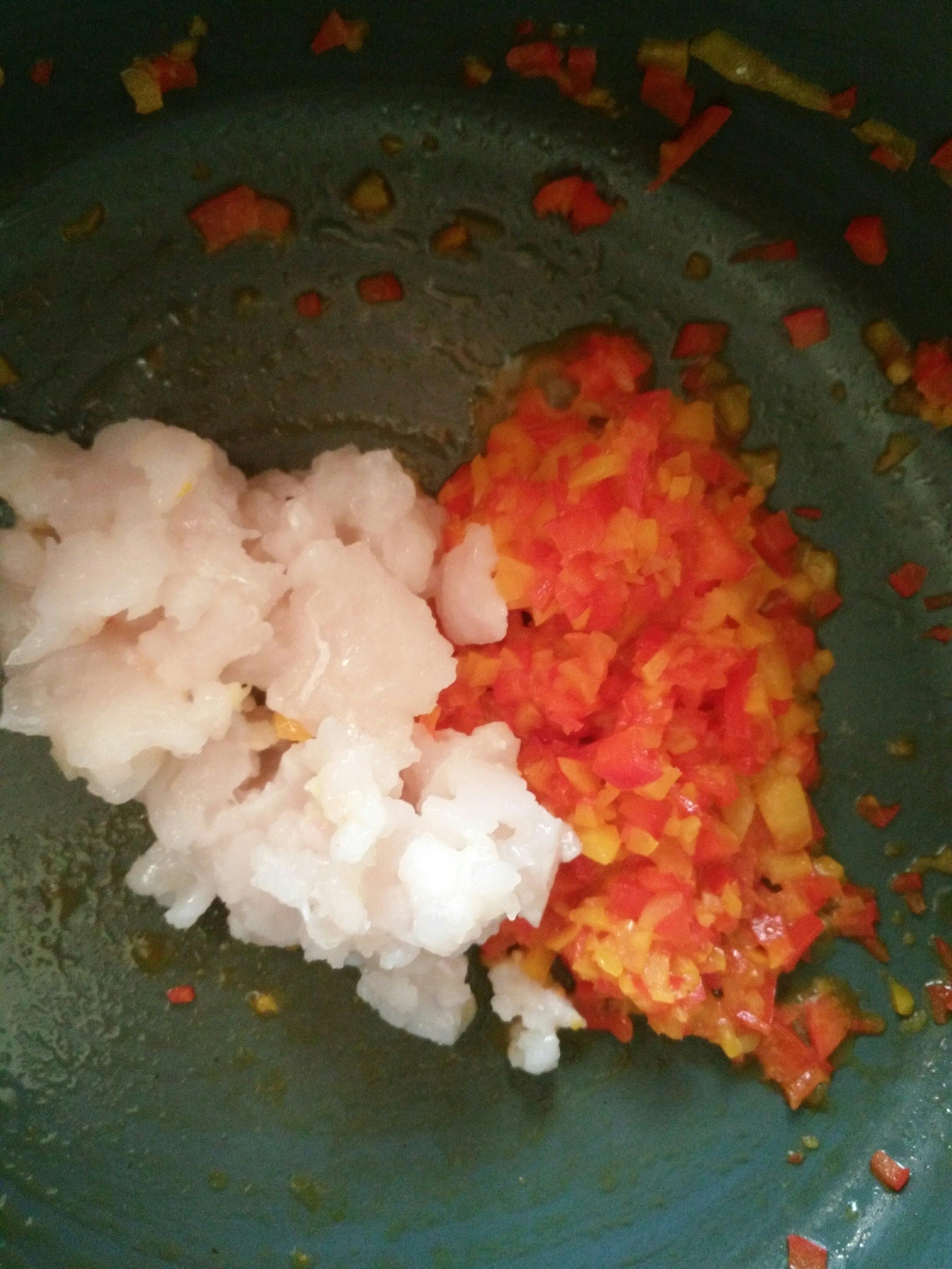 彩椒鱈魚粥的做法 步骤3