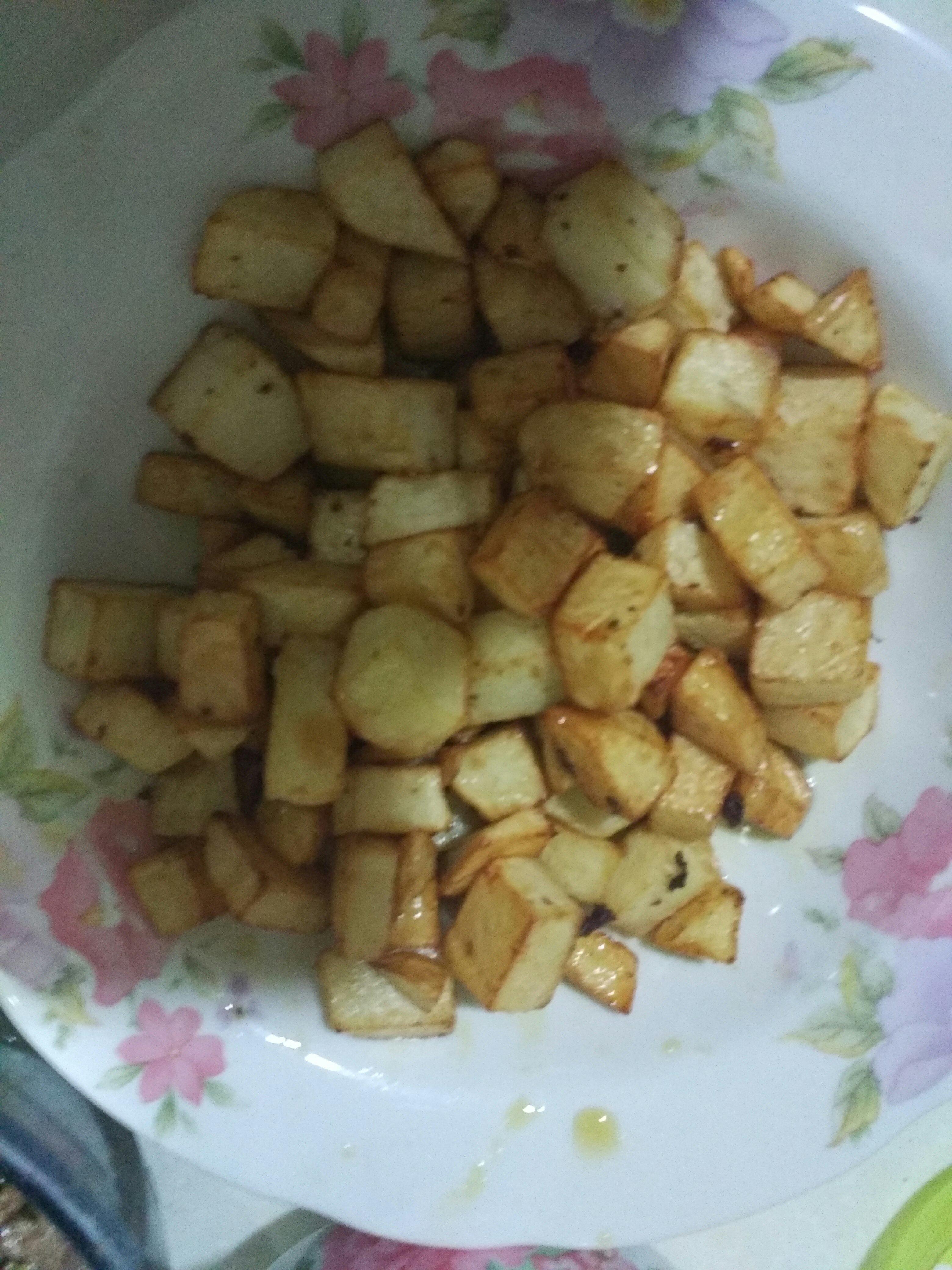 簡單好吃的孜然土豆的做法 步骤2