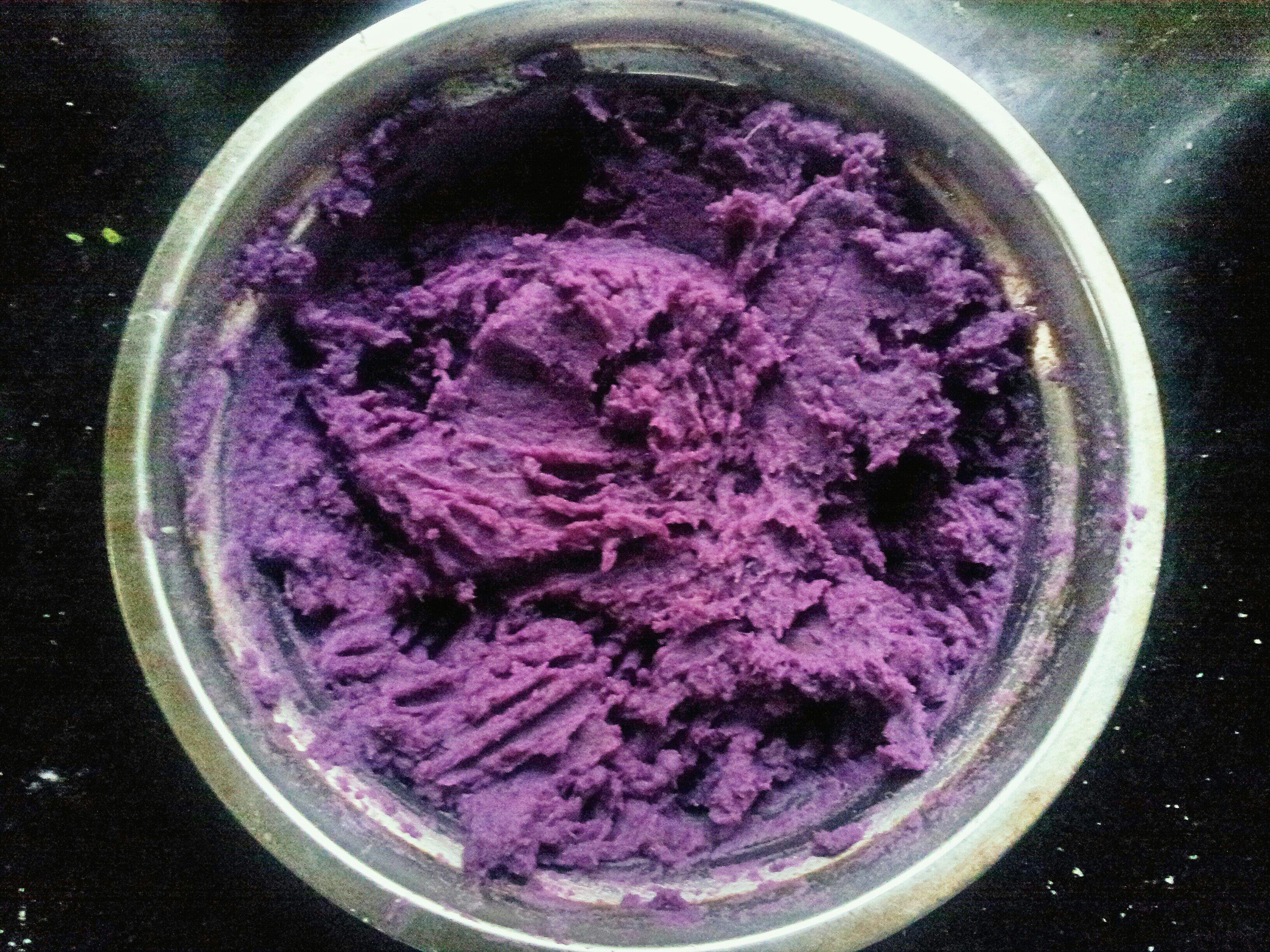 奶香紫薯餐包的做法 步骤4