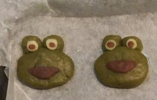 小青蛙餅乾的做法 步骤3