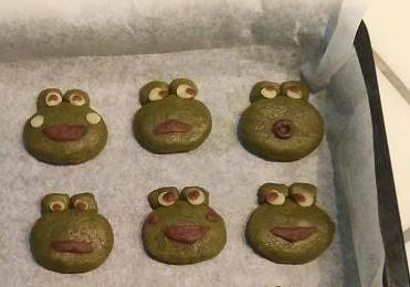 小青蛙餅乾的做法 步骤5