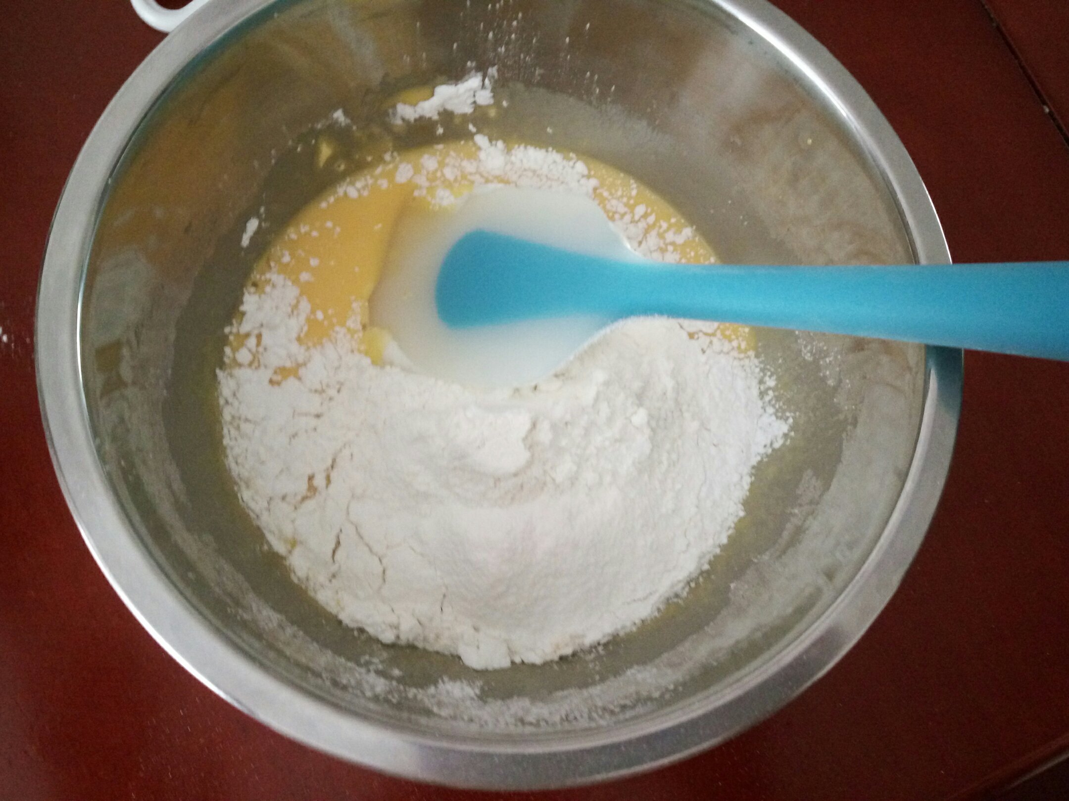 酸奶蛋糕~~\(≧▽≦)/~（水浴法）的做法 步骤3