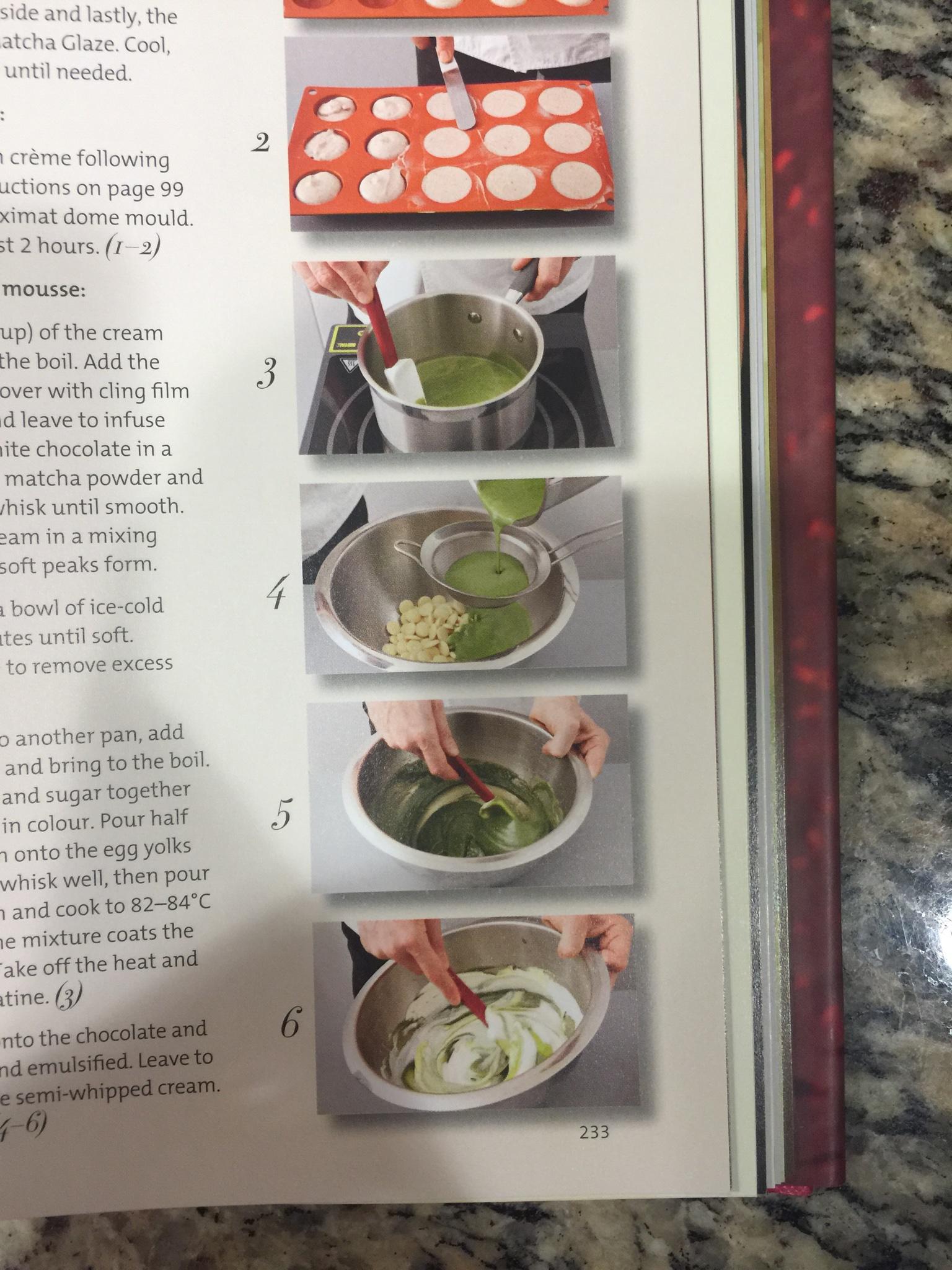 紅豆抹茶白巧克力慕斯蛋糕 Green Tea&Azuki Bean Dome <William&Suzue Curley>的做法 步骤4