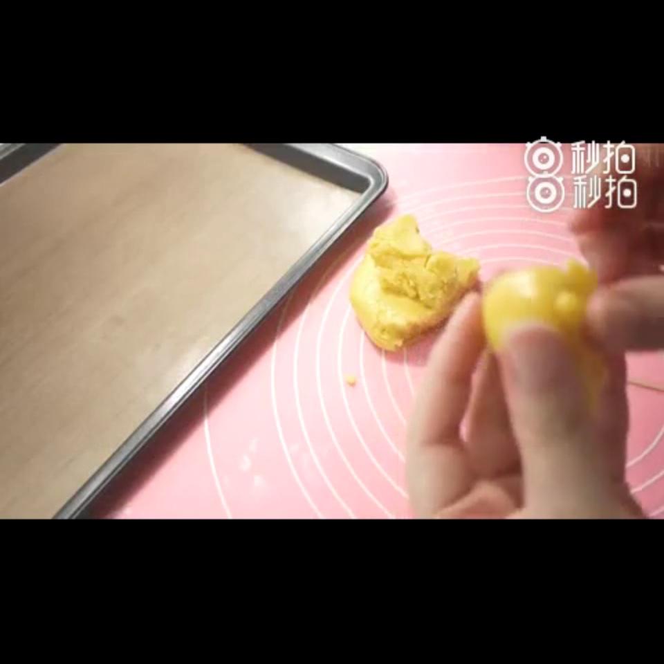 【轉自微博】教大家怎麼做懶懶蛋餅乾的做法 步骤16