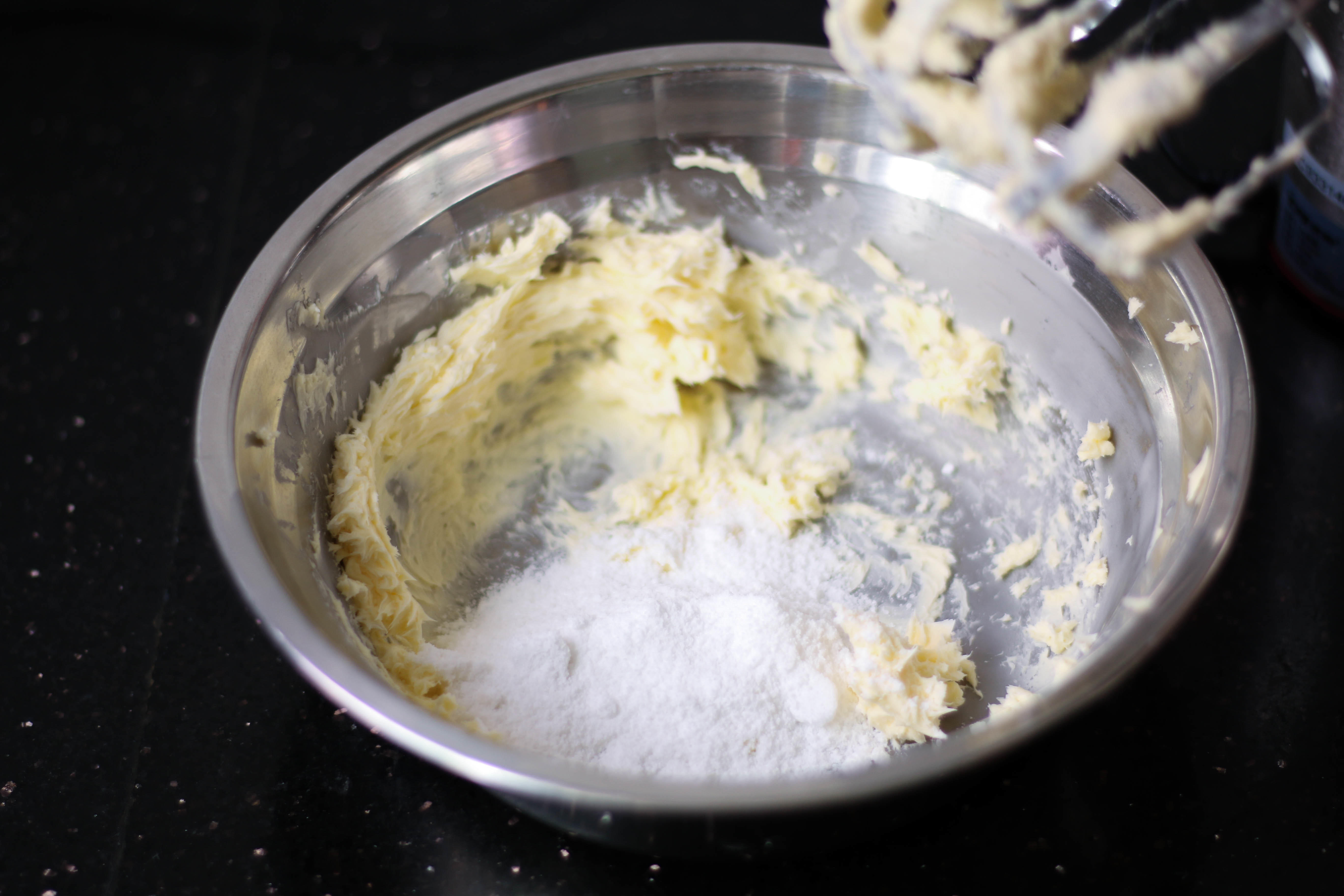 奶香黃油曲奇（消耗淡奶油）的做法 步骤2