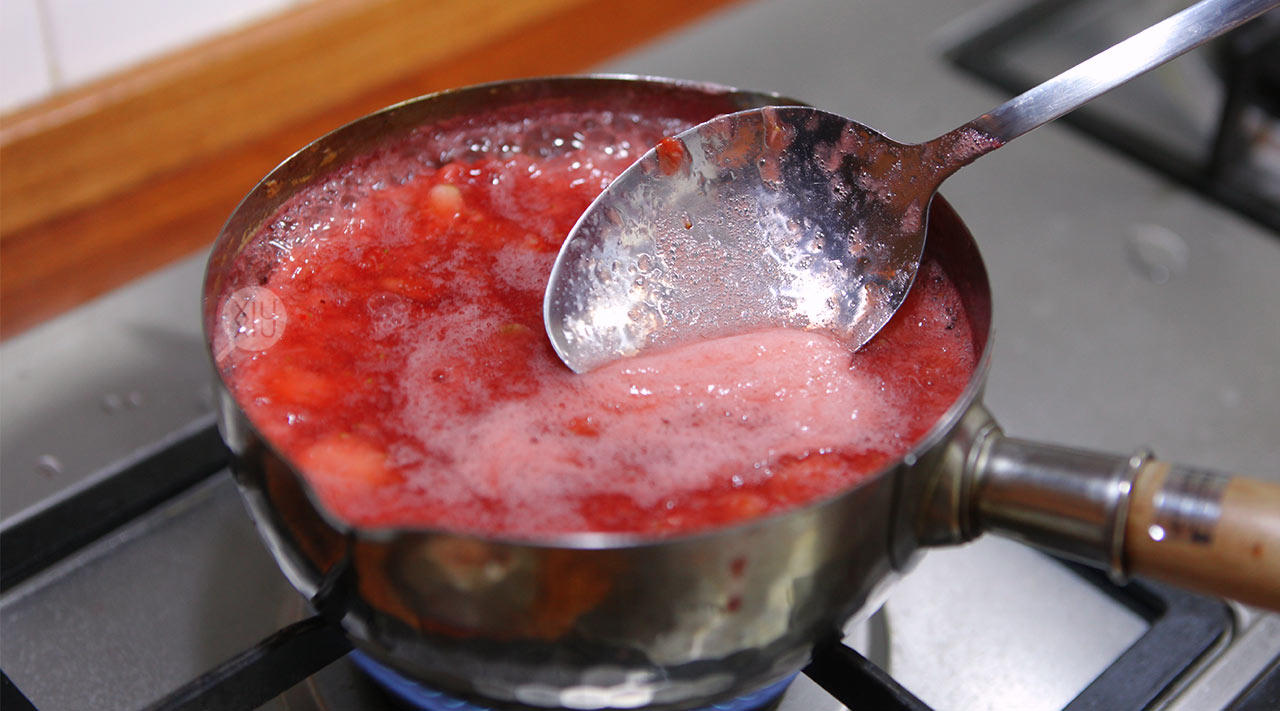 大果粒百香果草莓醬 | 草莓醬的一萬種吃法的做法 步骤3