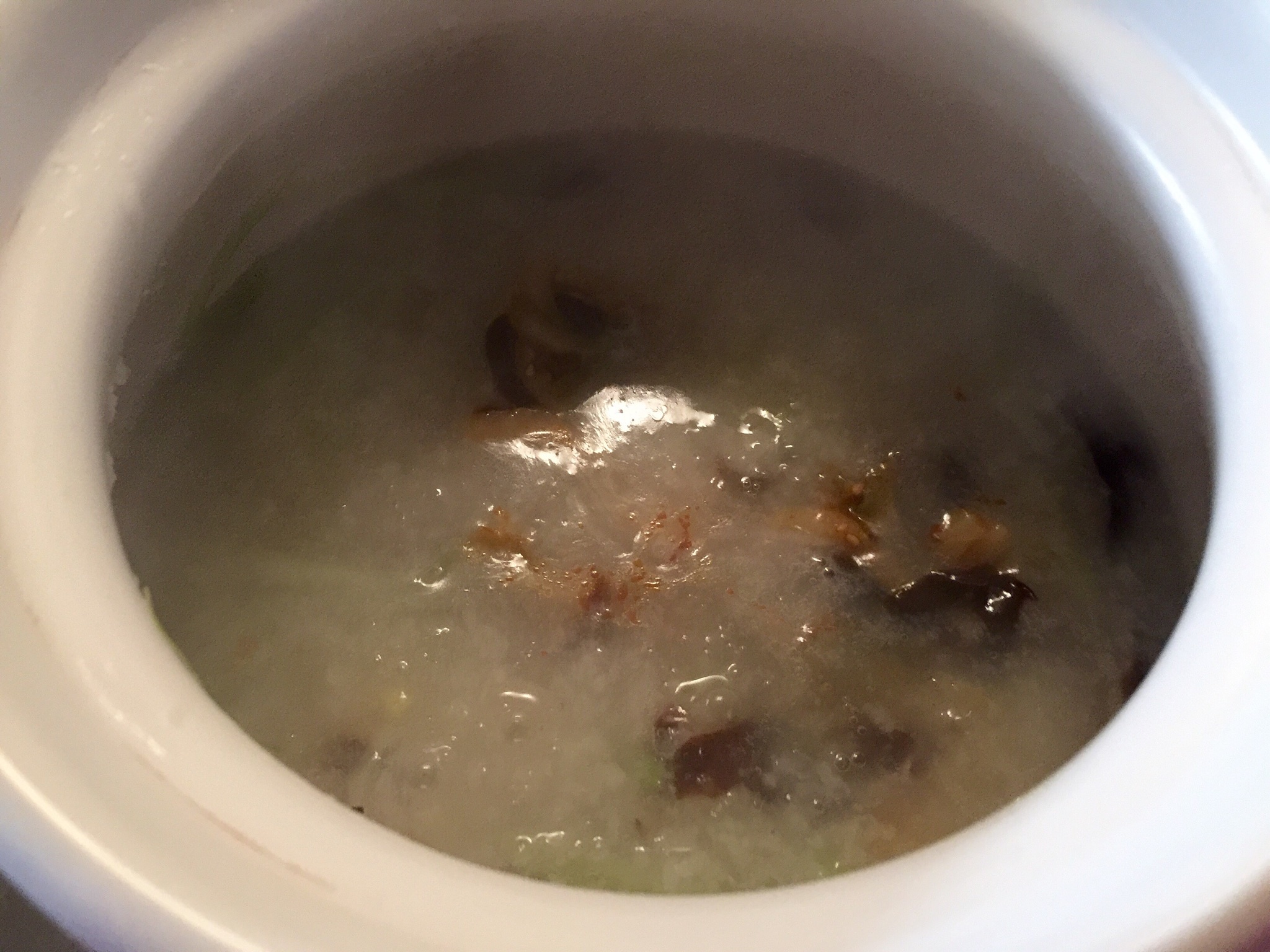 鮮蝦砂鍋粥(清晨快速熬粥法)的做法 步骤11