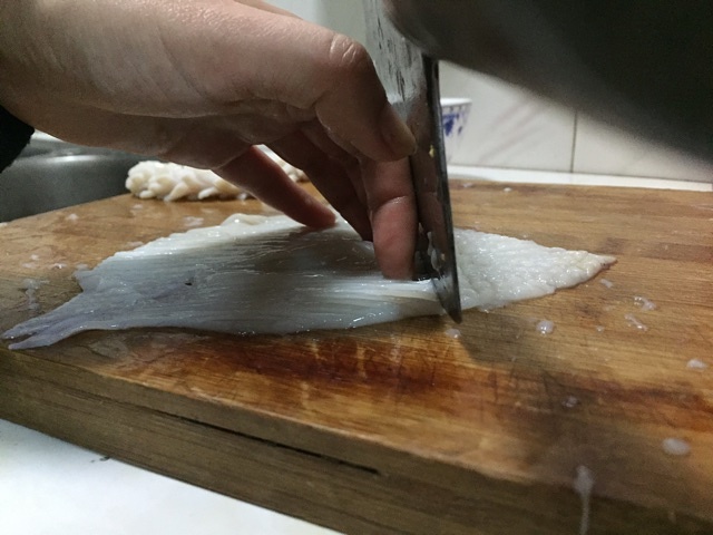 手把手教你切魷魚卷——年夜飯get新技能！的做法 步骤7
