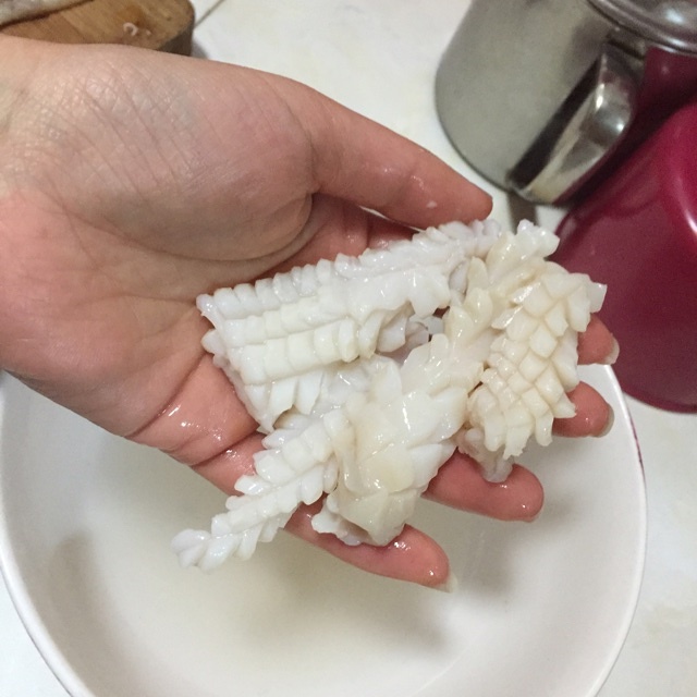 手把手教你切魷魚卷——年夜飯get新技能！的做法 步骤11
