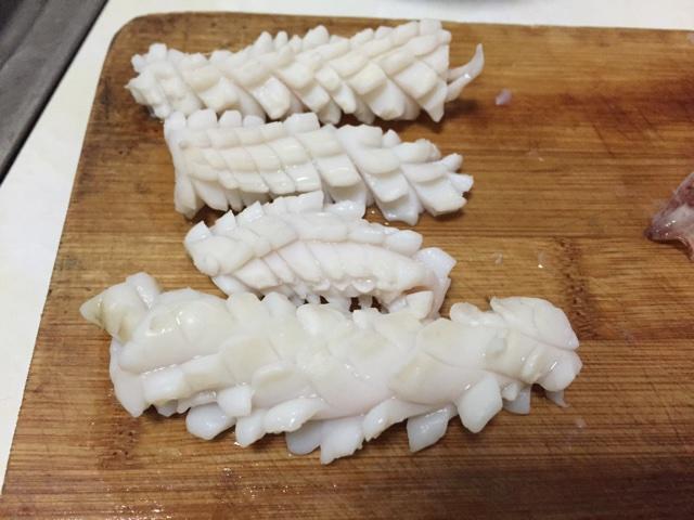 手把手教你切魷魚卷——年夜飯get新技能！的做法 步骤12